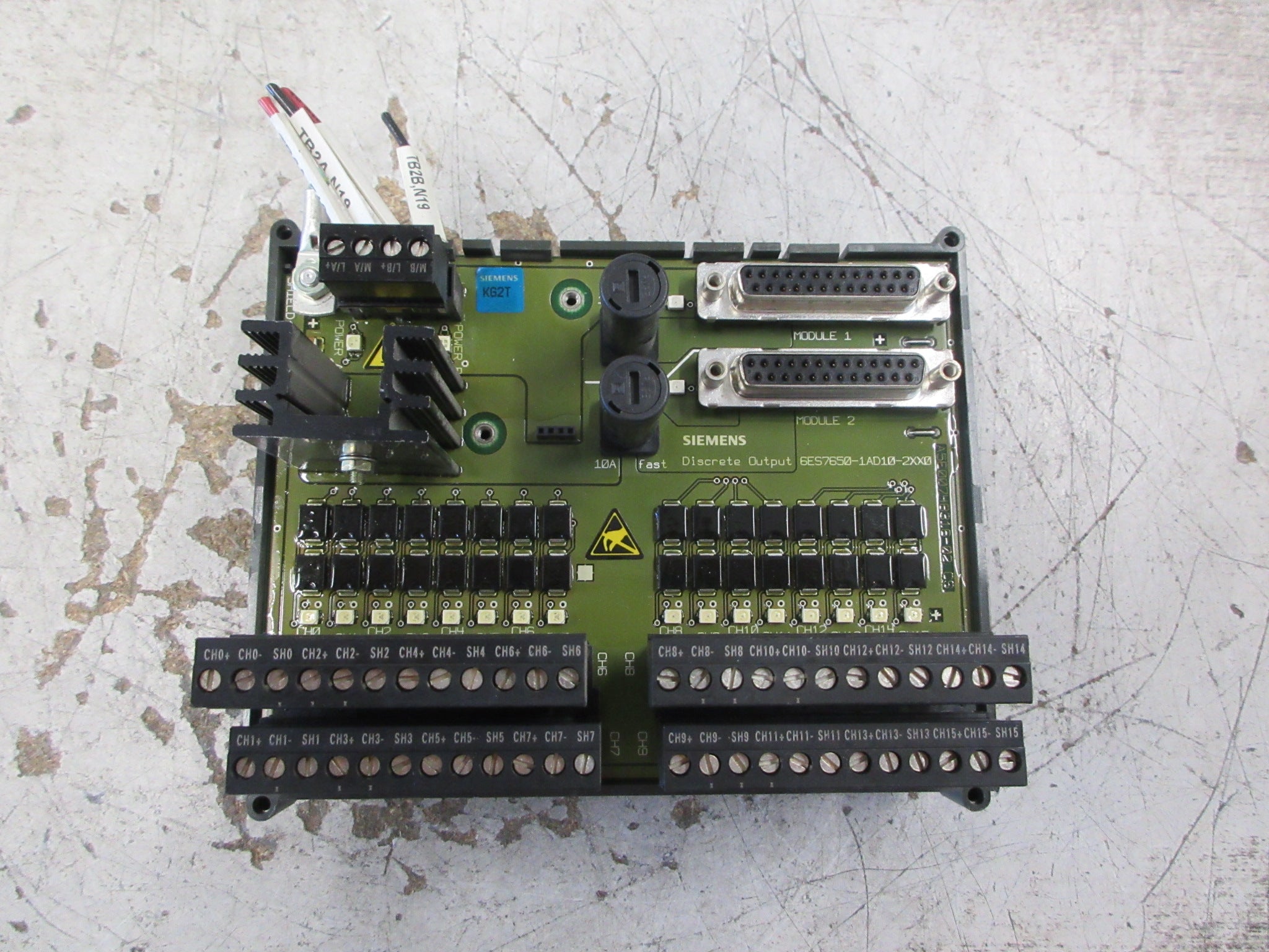 Siemens Discrete Output MTA 6ES7650-1AD10-2XX0 16-Ch Used
