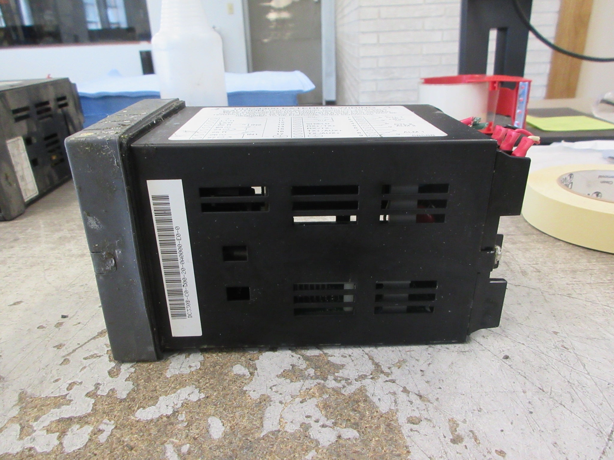 Honeywell UDC3300 Universal Digital Limit Controller Used