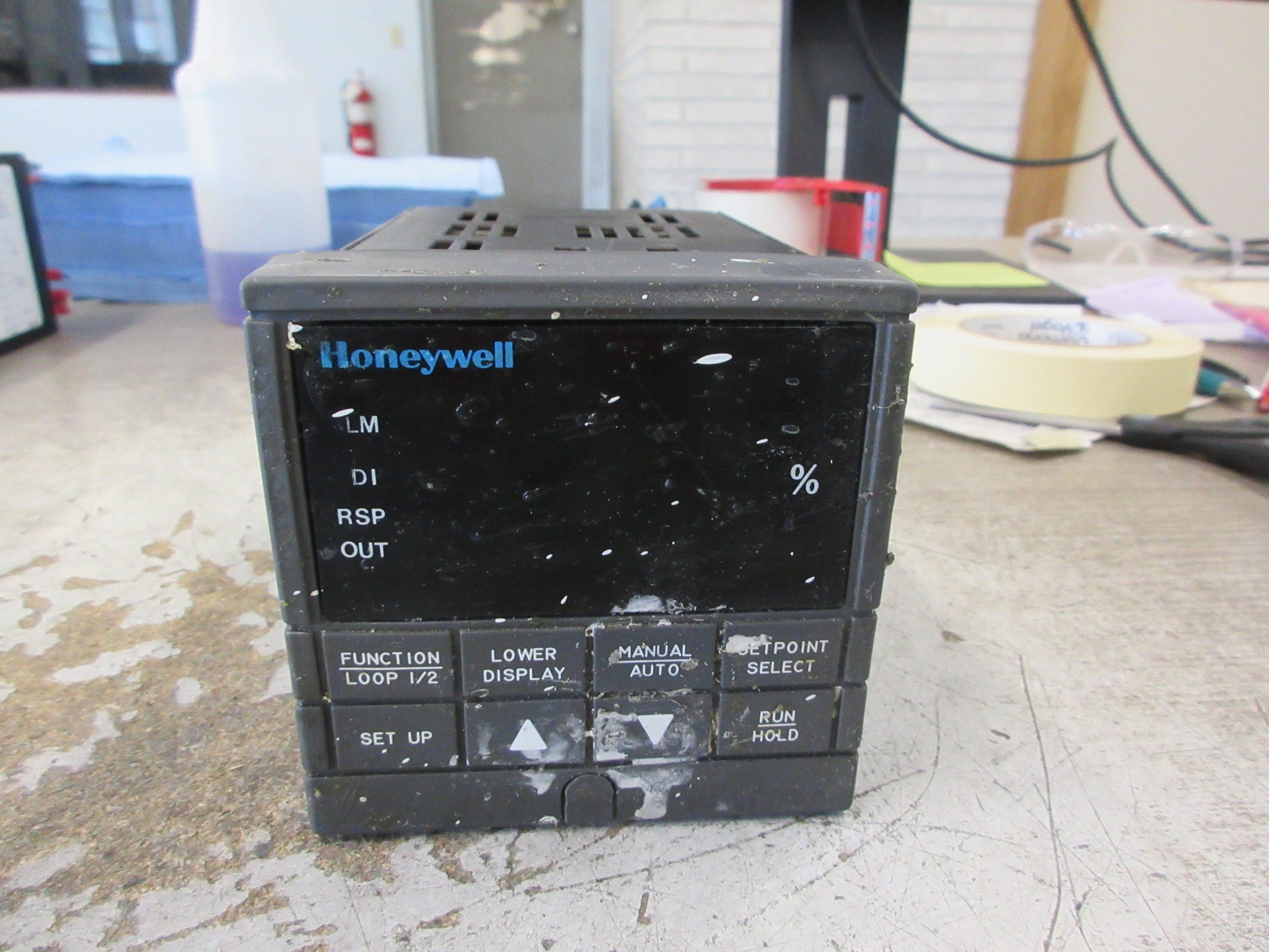 Honeywell UDC3300 Universal Digital Limit Controller Used