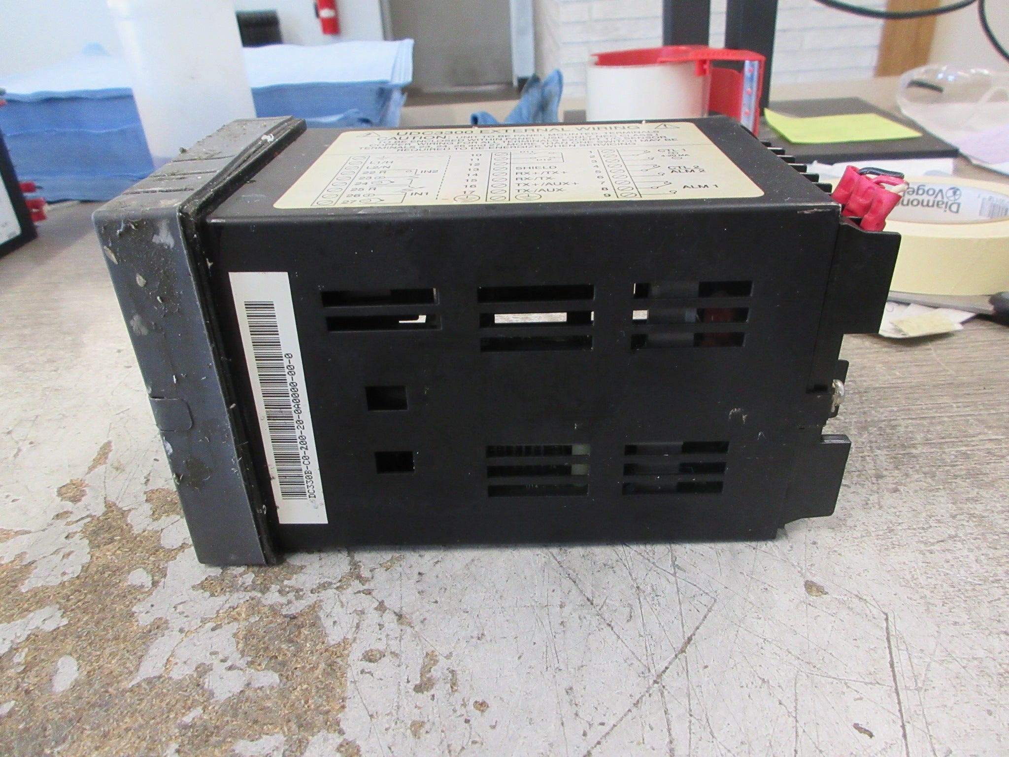 Honeywell UDC3300 Universal Digital Limit Controller Used