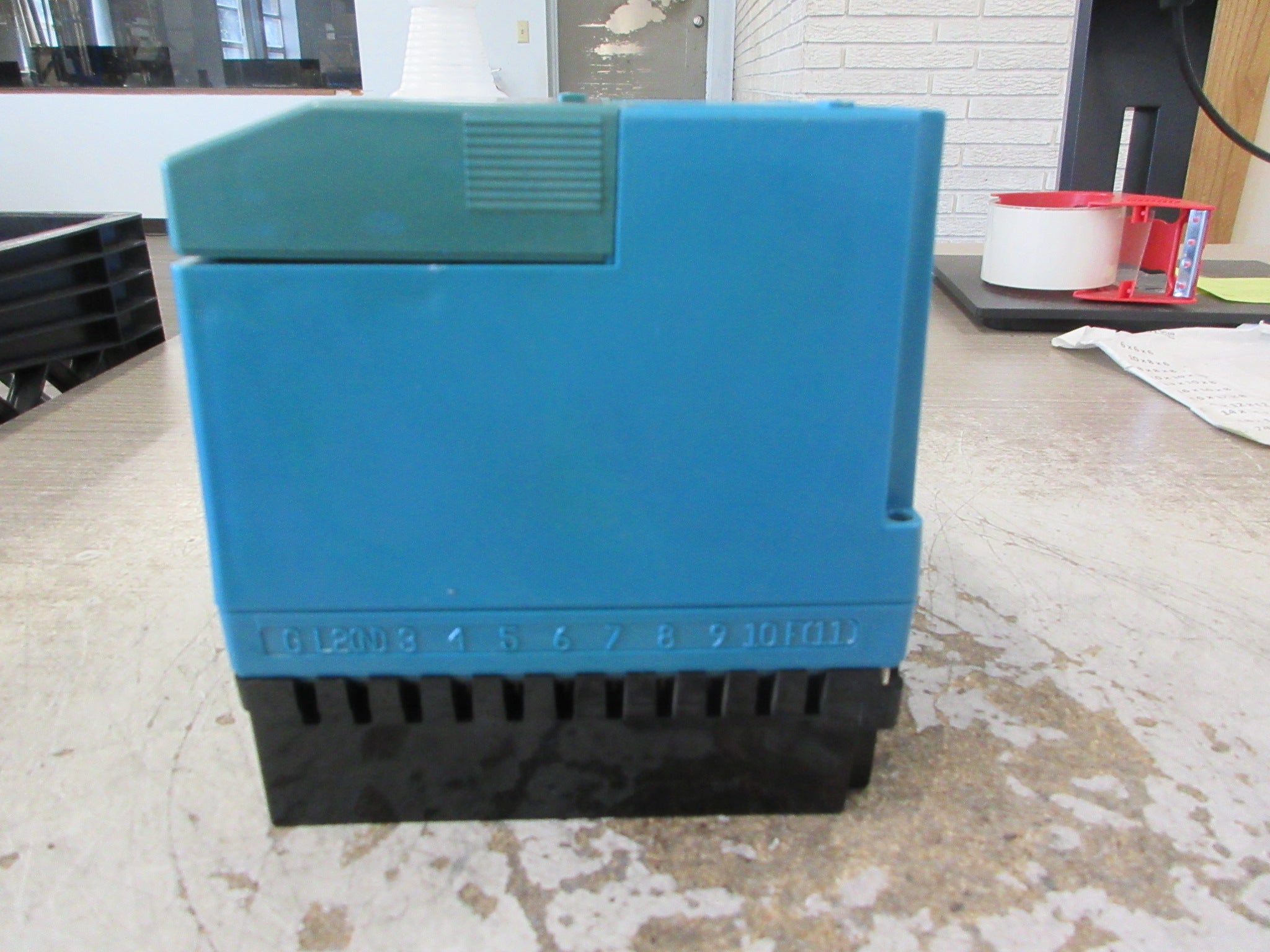 Honeywell Burner Control RM7840 G 1014 W/Flame Amplifier Used
