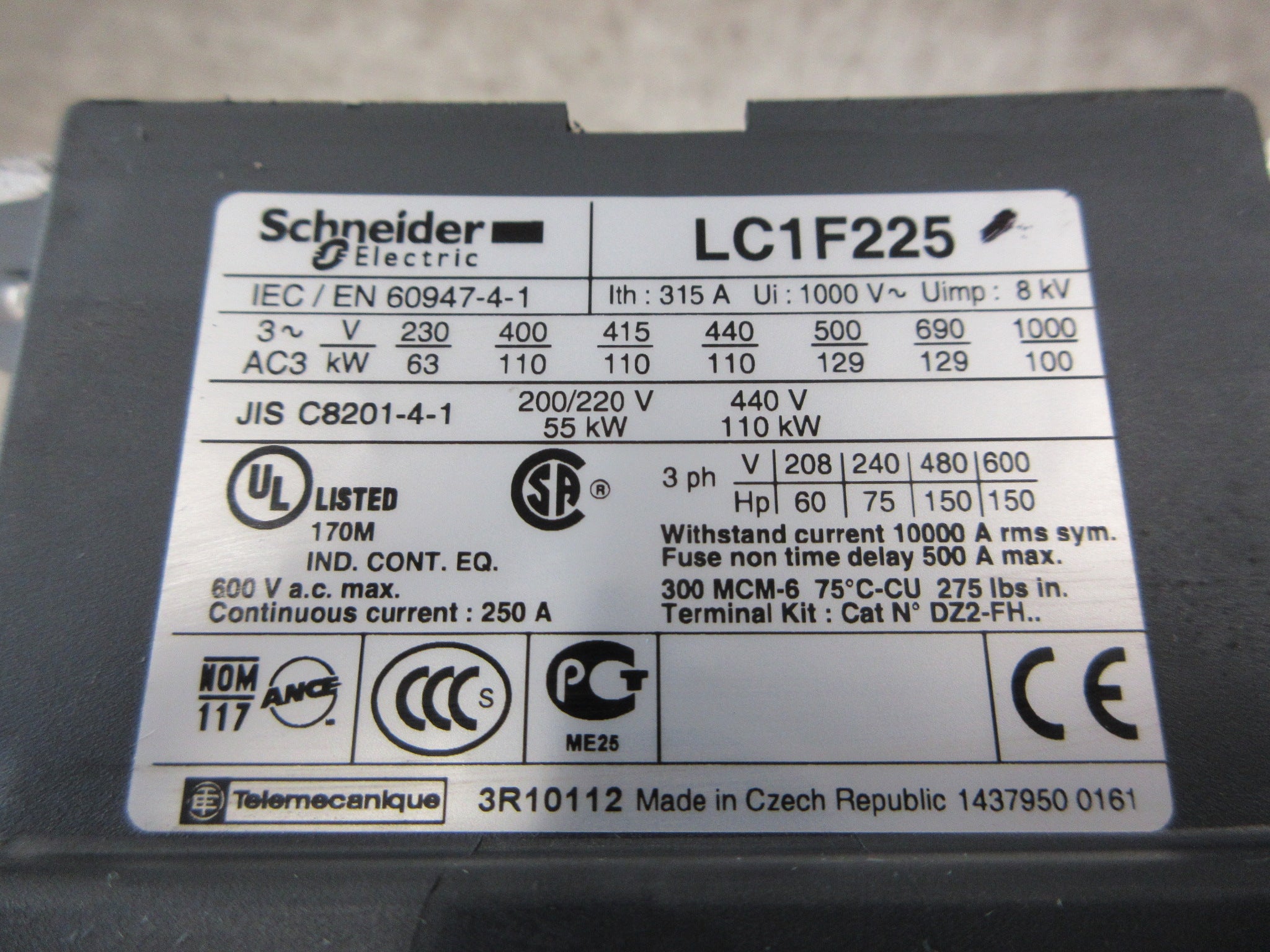 Schneider Electric Contactor LC1F225 460-480V Coil 250A 600V Used