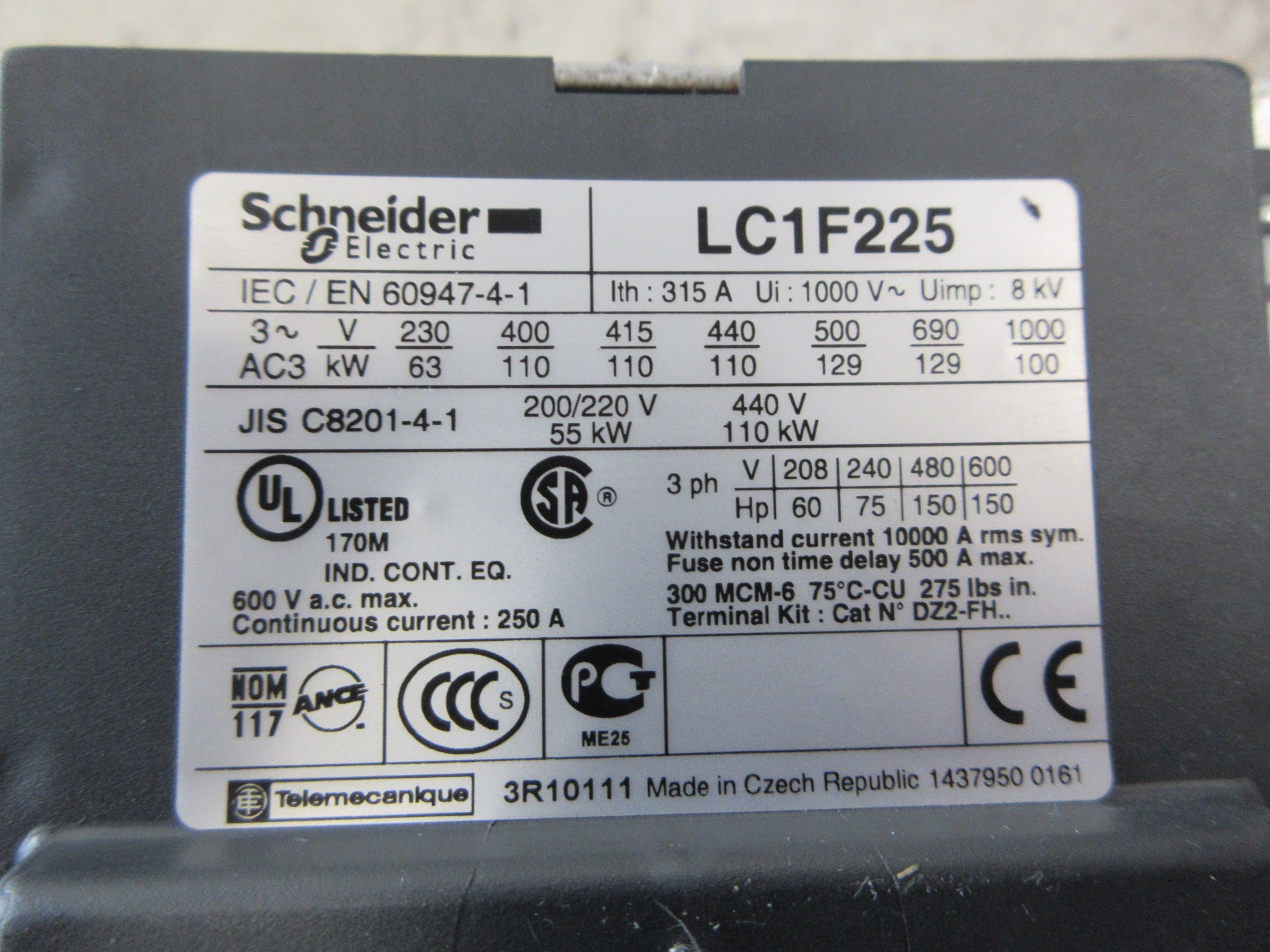 Schneider Electric Contactor LC1F225 460-480V Coil 250A 600V Used