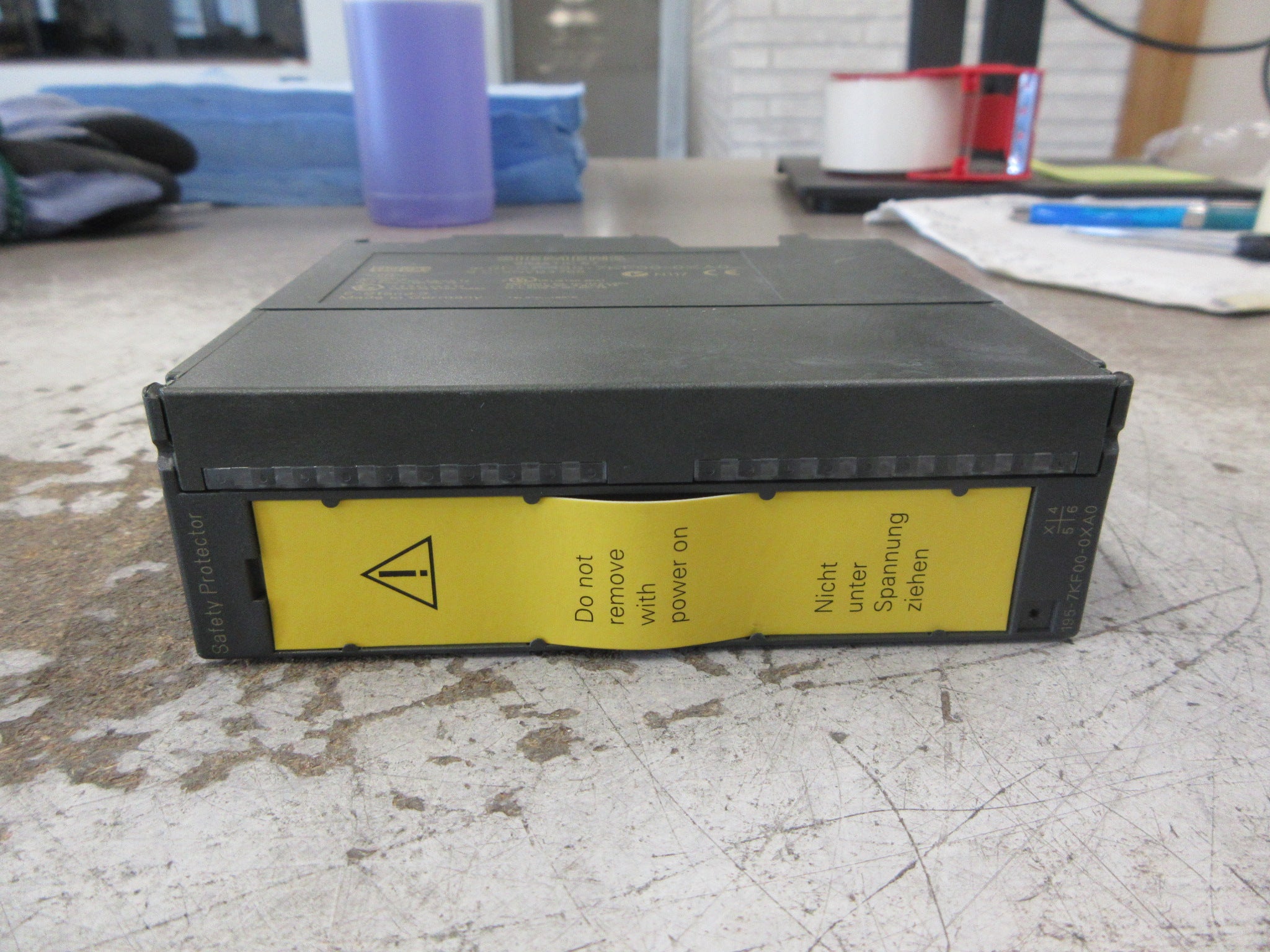 Siemens Simatic S7 Isolation Module 6ES7 195-7KF00-0XA0 E-Stand: 3 Used