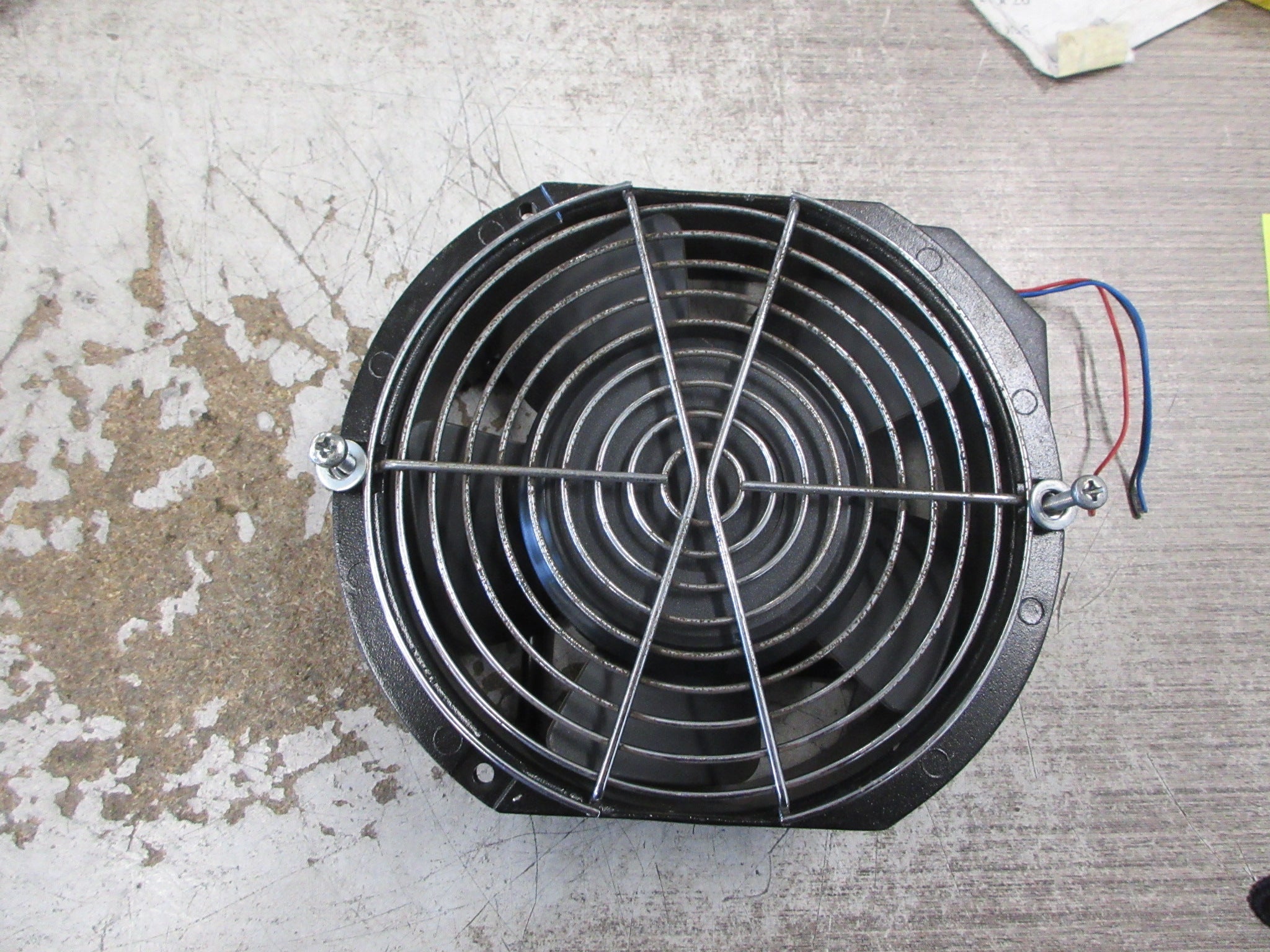 Sofasco Axial Fan sA17251V1MBT-RD-C 115V 50/60Hz 24/28W W/ Grille Used