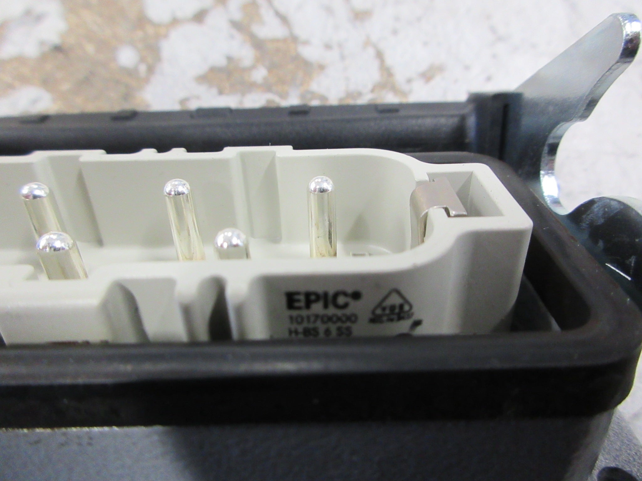 Epic Plug & Connector Set 10171000 / 10170000 35A 600V Used