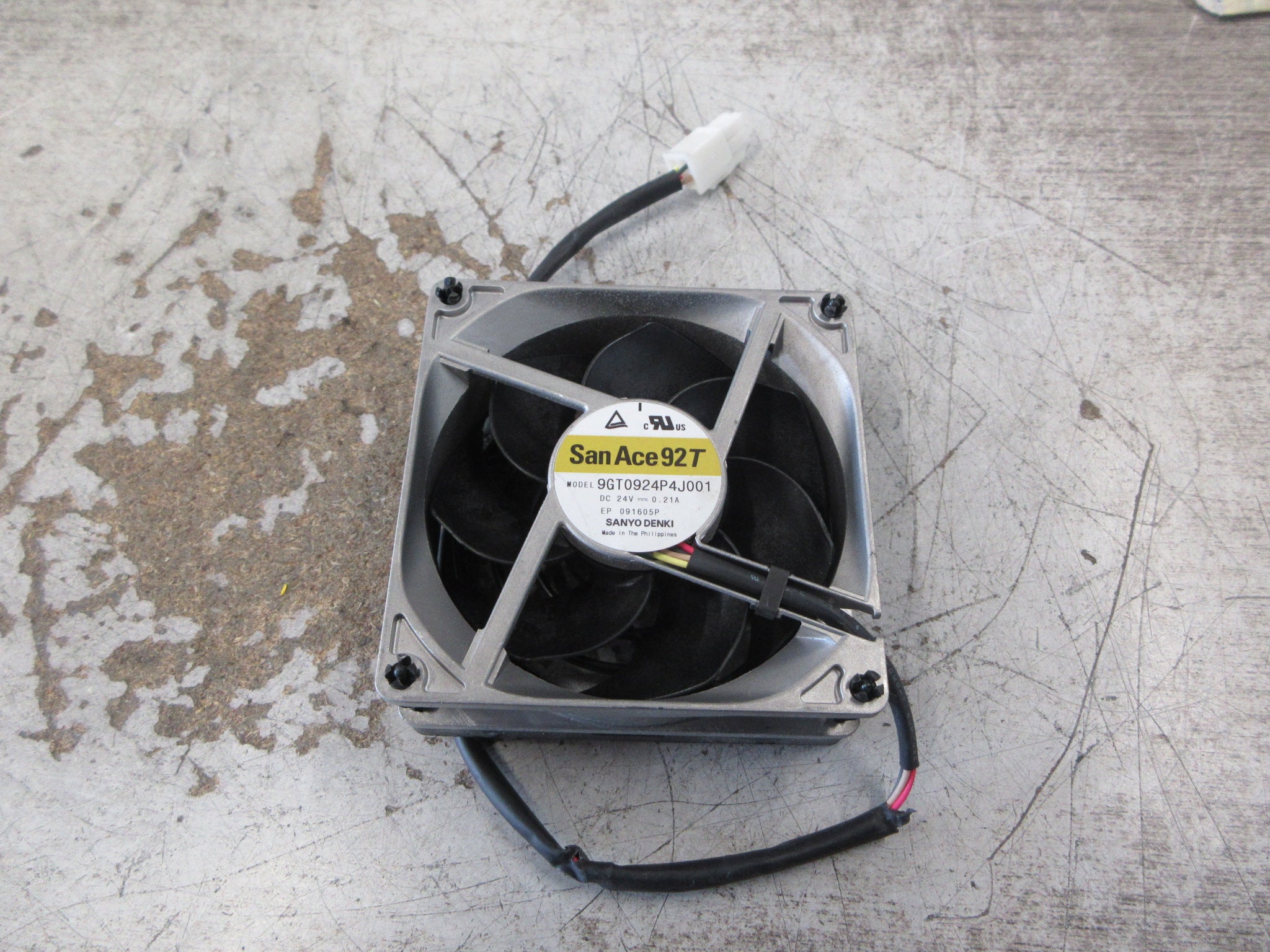 Sanyo Denki San Ace 92T Axial Fan 9GT0924P4J001 24VDC 0.21A W/Grille Used
