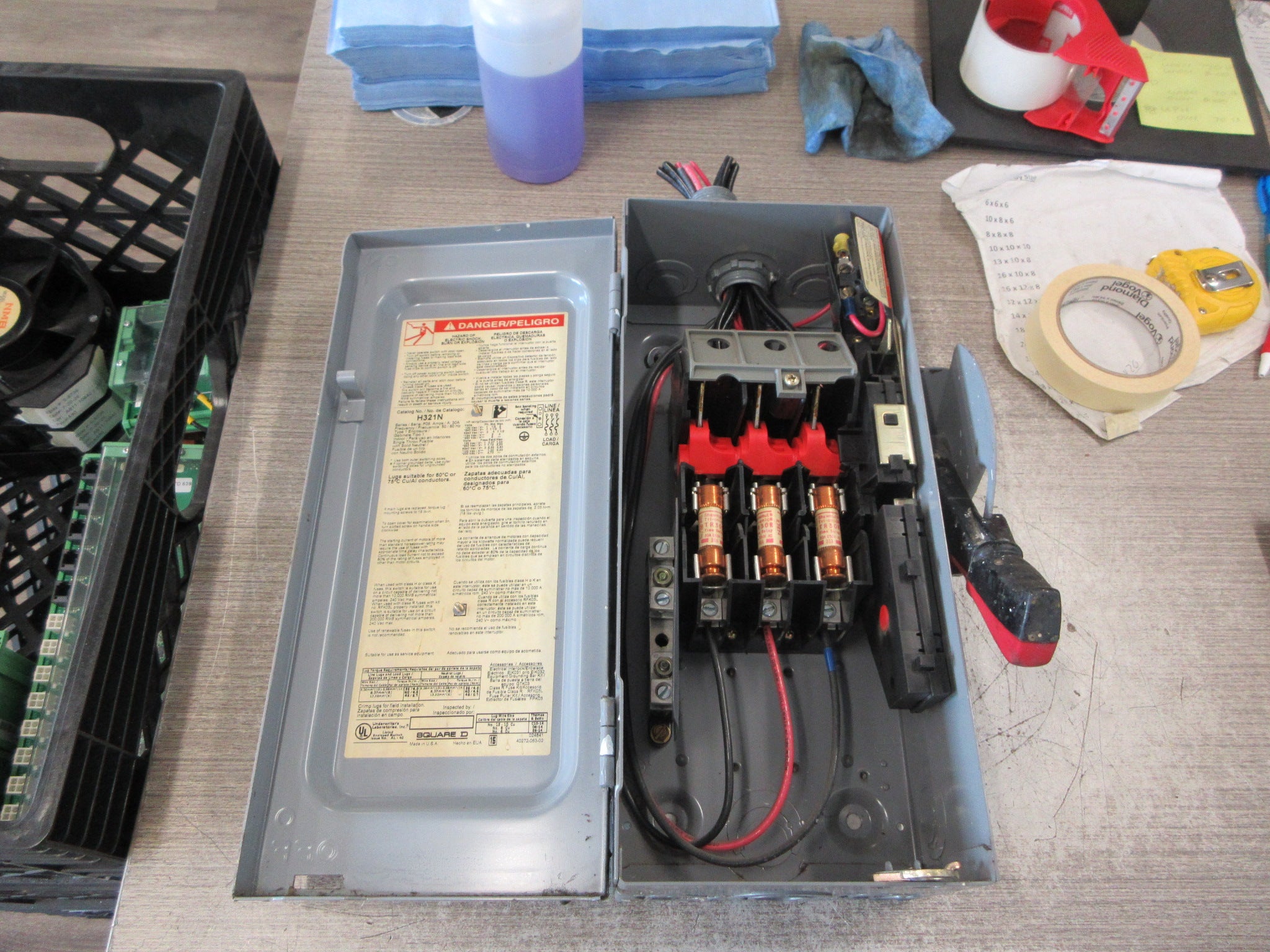 Square D Fusible Safety Switch/Disconnect H321N Ser. F05 30A 240V 3P Used