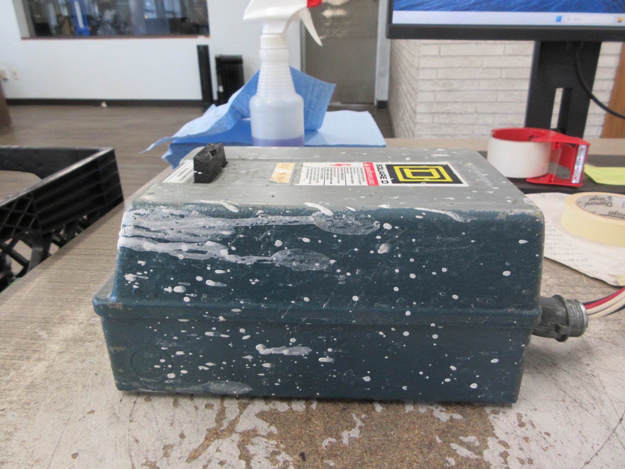 Square D Enclosed Size 00 Starter 8536SAG12S Ser. B 120V Coil Used