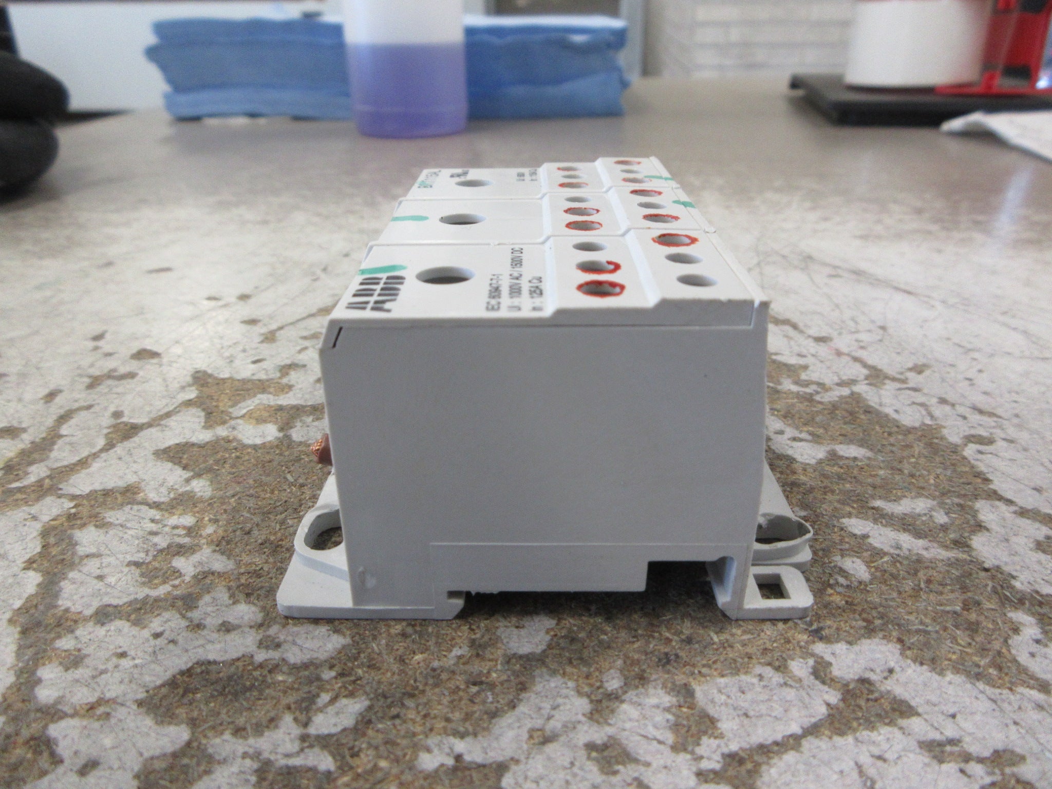ABB Power Distribution Block BRT115AL 115A 600V 3P Used
