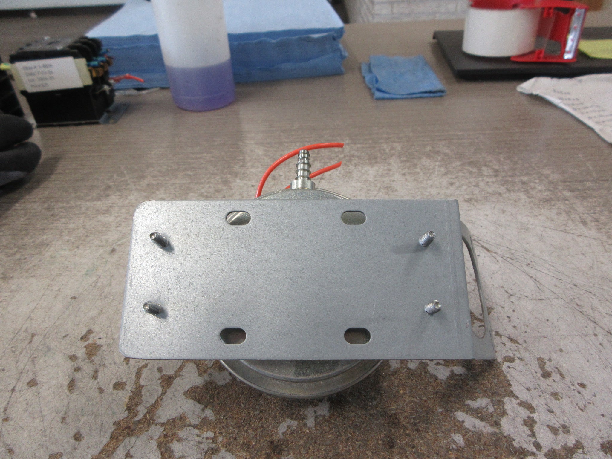 Liebert Filter Clog Switch 128199P1 Model #: RFS-4100-003 Used