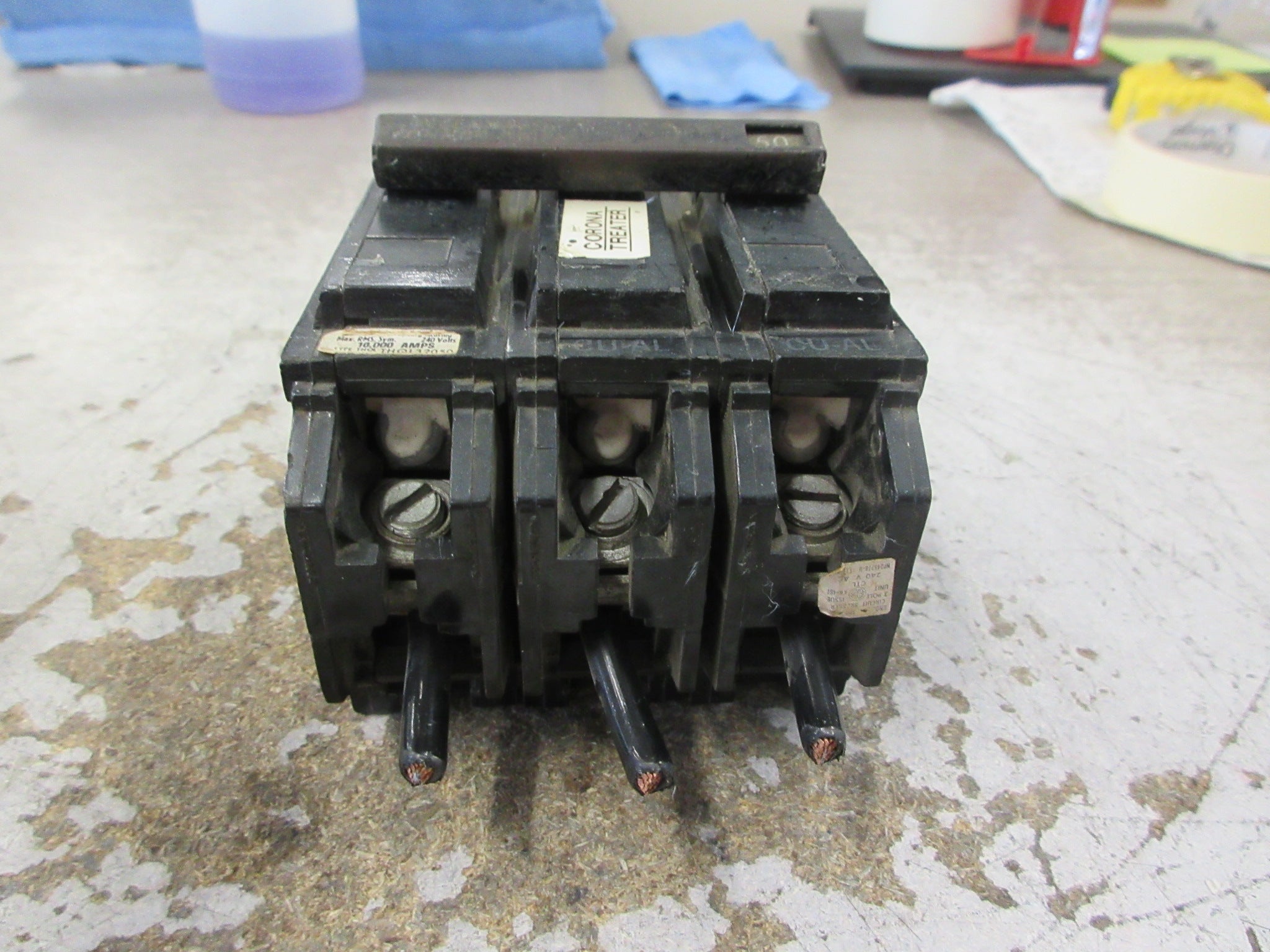GE Clip-On Circuit Breaker THQL32050 50A 240V 3P *Chipped Base* Used
