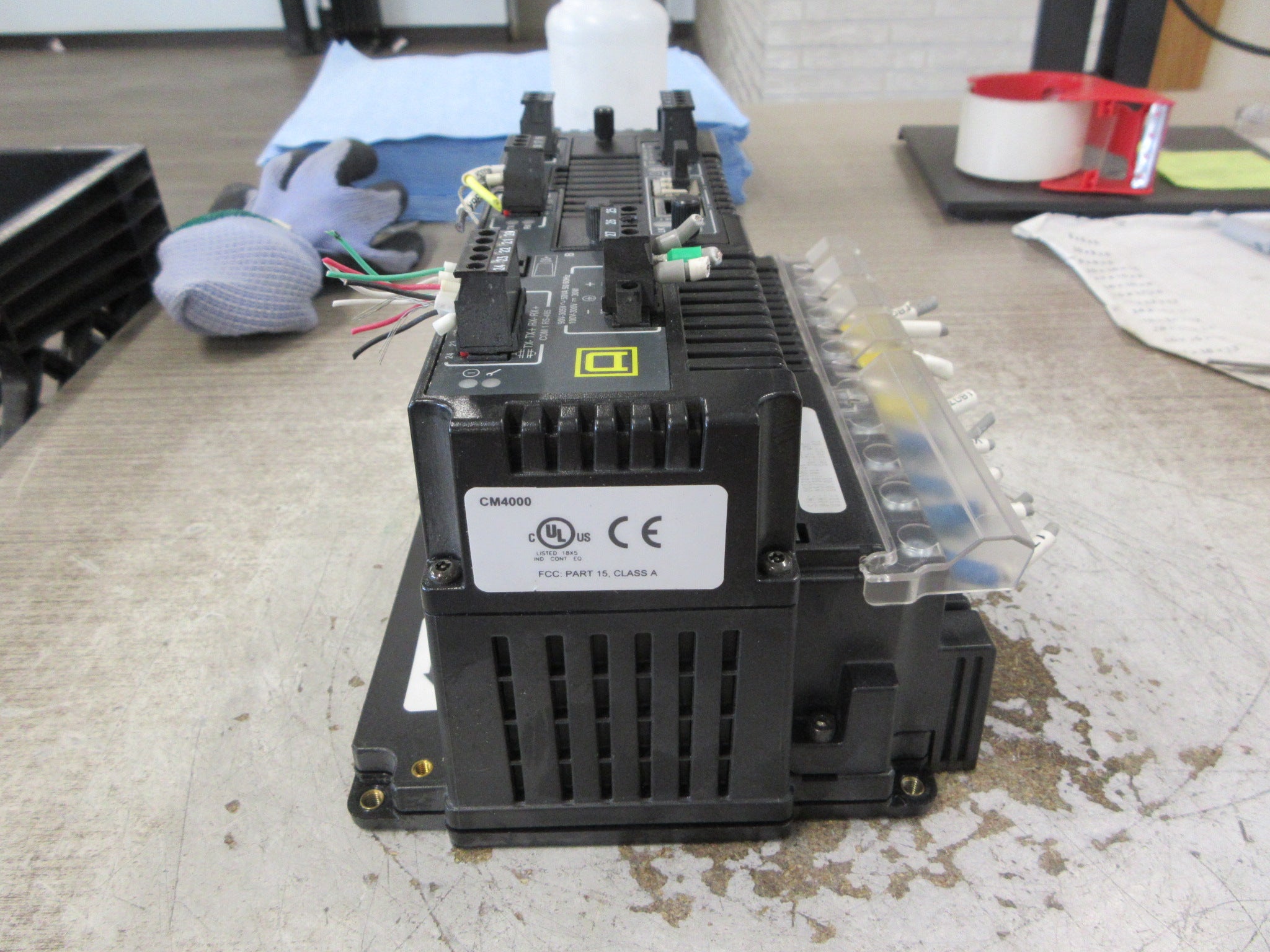 Square D PowerLogic Circuit Monitor CM4000 Ser. E1 240VAC 300VDC Used