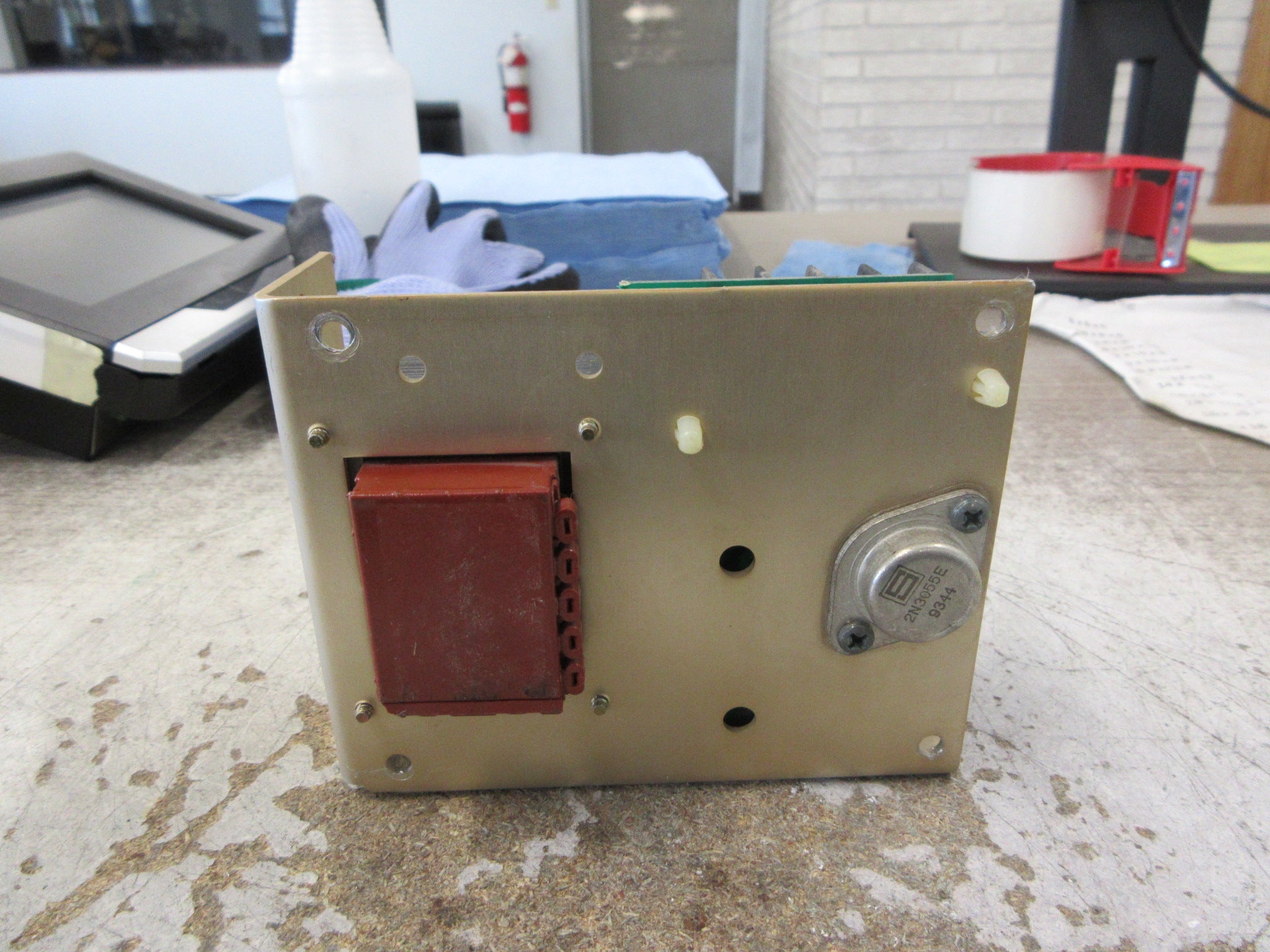 Deltron Power Supply W112A Input:100-240V , 47-63Hz , 60VA Used