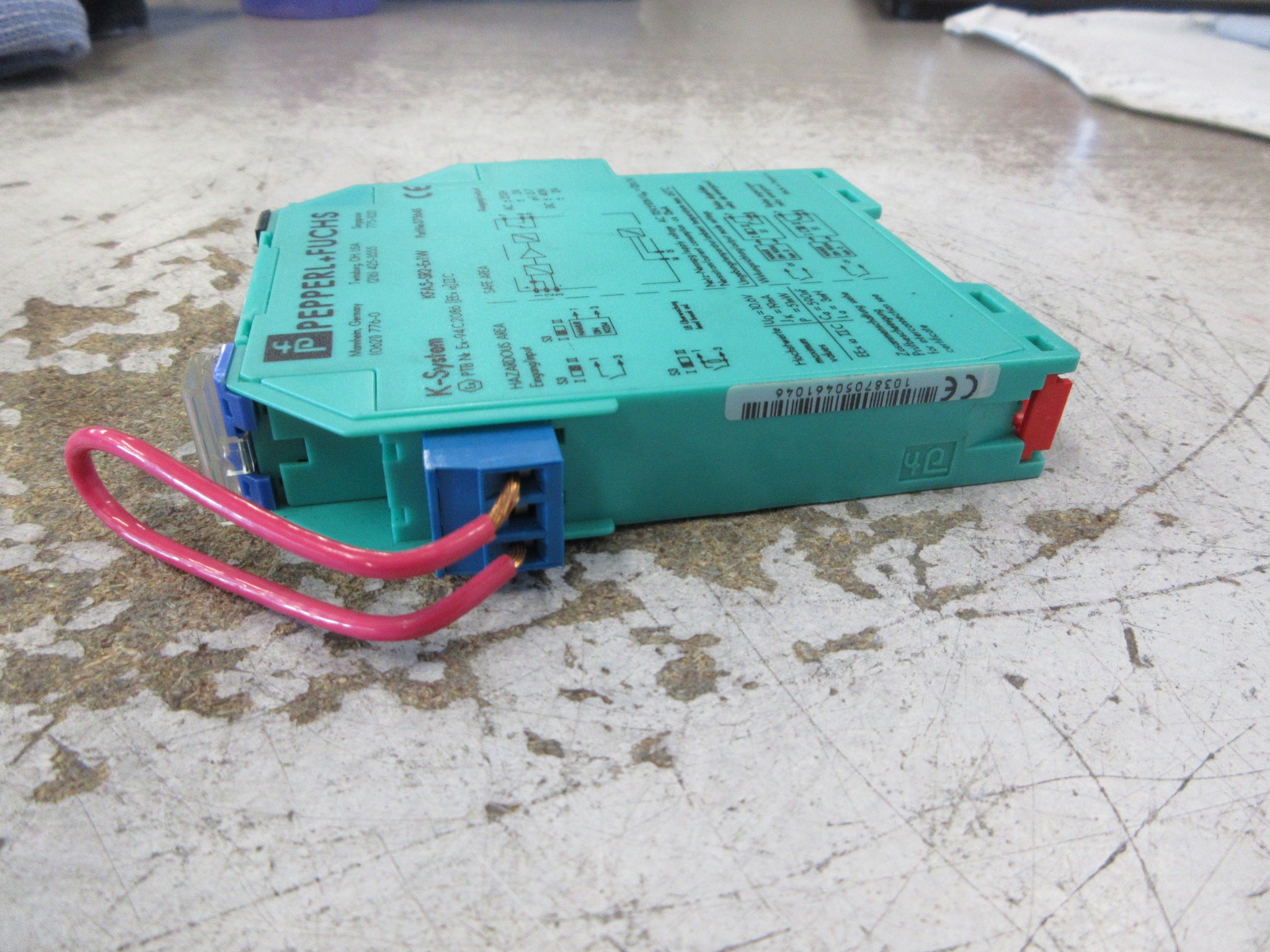 PEPPERL+FUCHS Switch Amplifier 37564S KFA5-SR2-Ex1.W Used