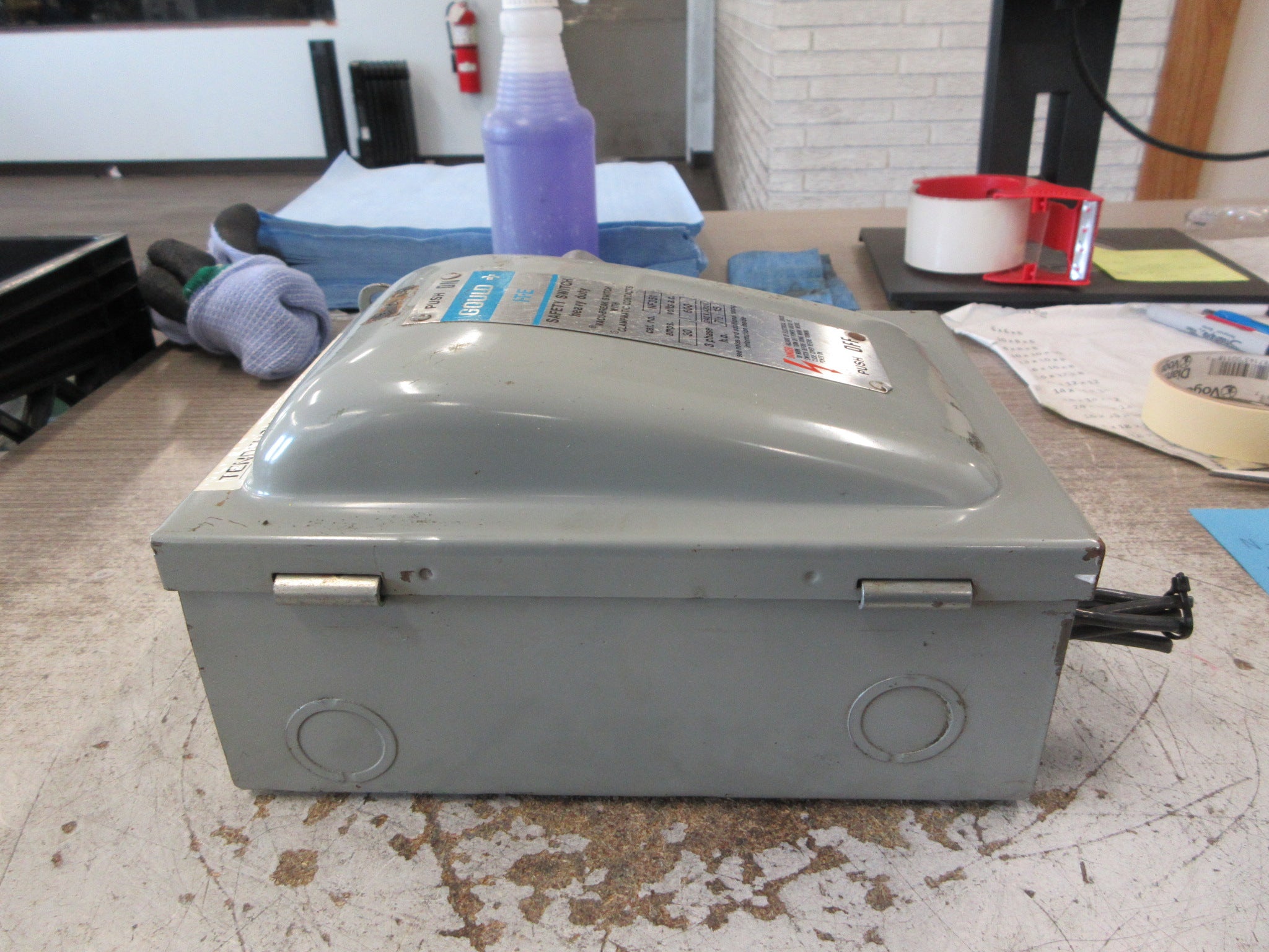 ITE Non-Fusible Safety Switch/Disconnect NF351 30A 600V 3Ph Used