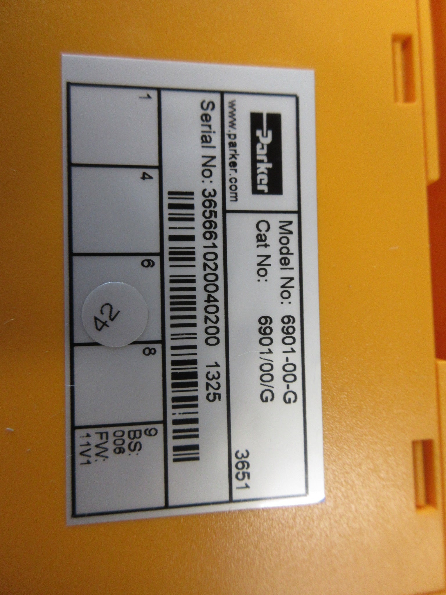 Parker Keypad 6901/00/G BS: 006 FW: 11V1 W/External Mount *Cracked Mount* Used
