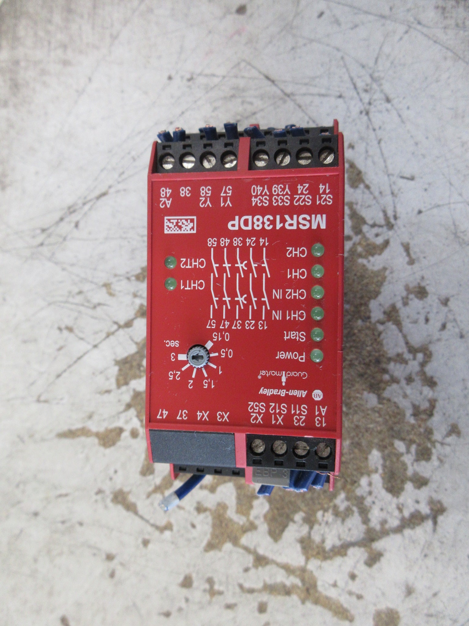Allen-Bradley Guardmaster MSR138DP Safety Relay 440R-M23143 Ser. B Used