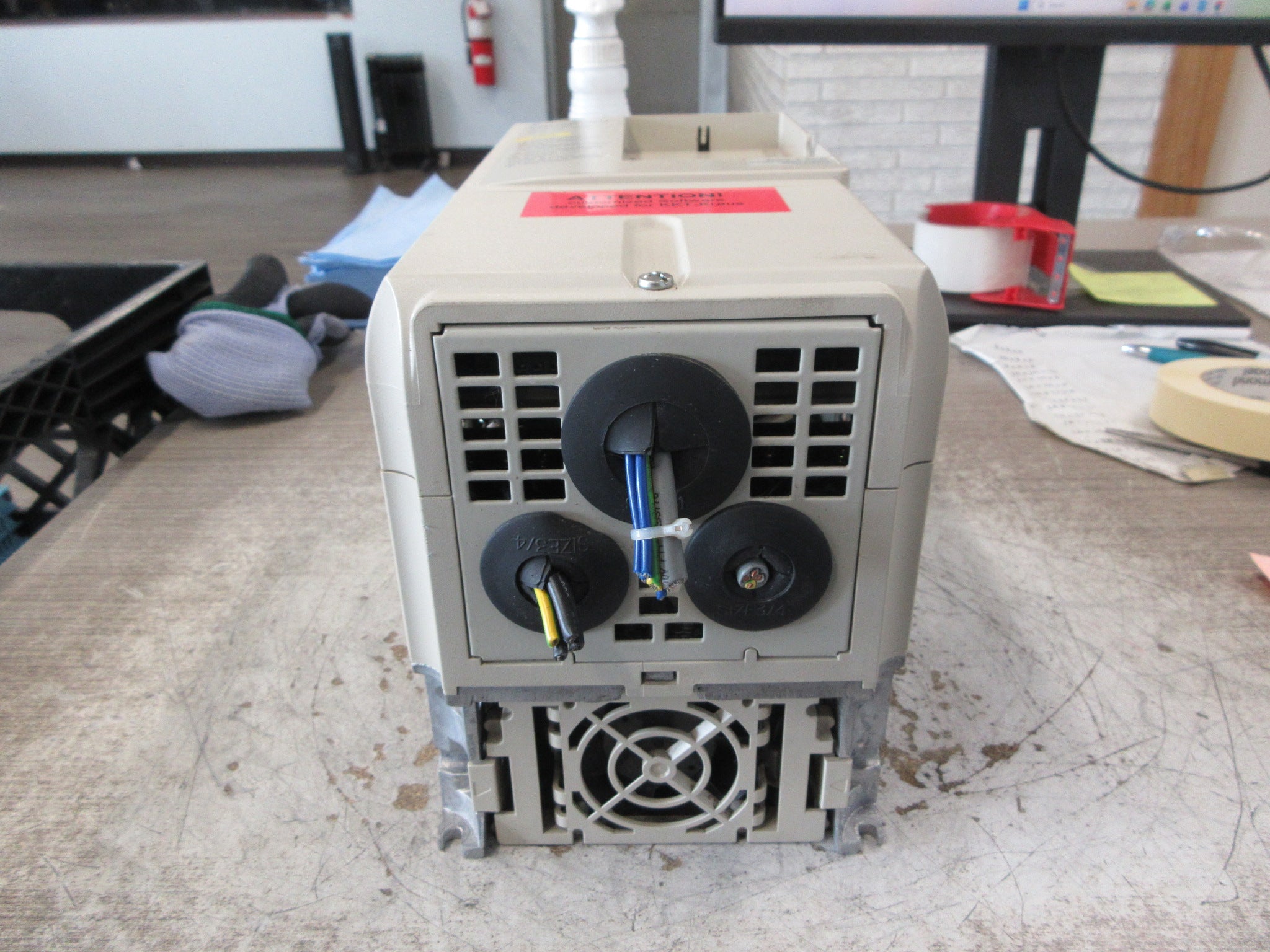 Yaskawa Varispeed E7 AC Drive CIMR-E7C42P2 3HP 3Ph *No Keypad* Used