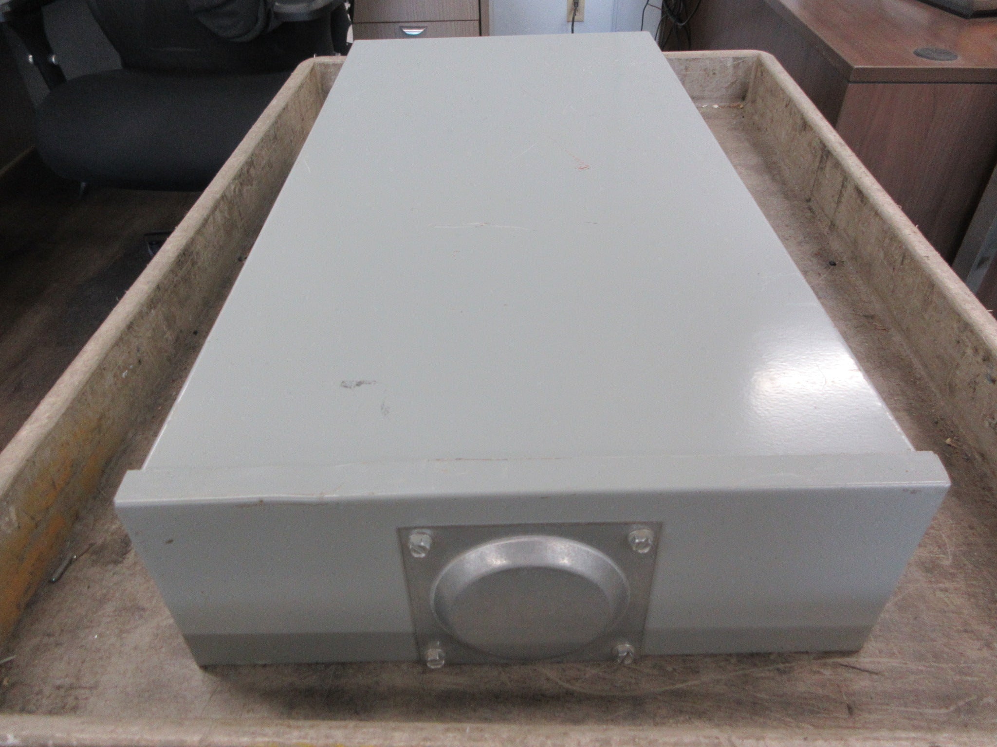 Misc. Brand 3R Disconnect Breaker Panel *Dented 3R Top* *No Box* New Surplus