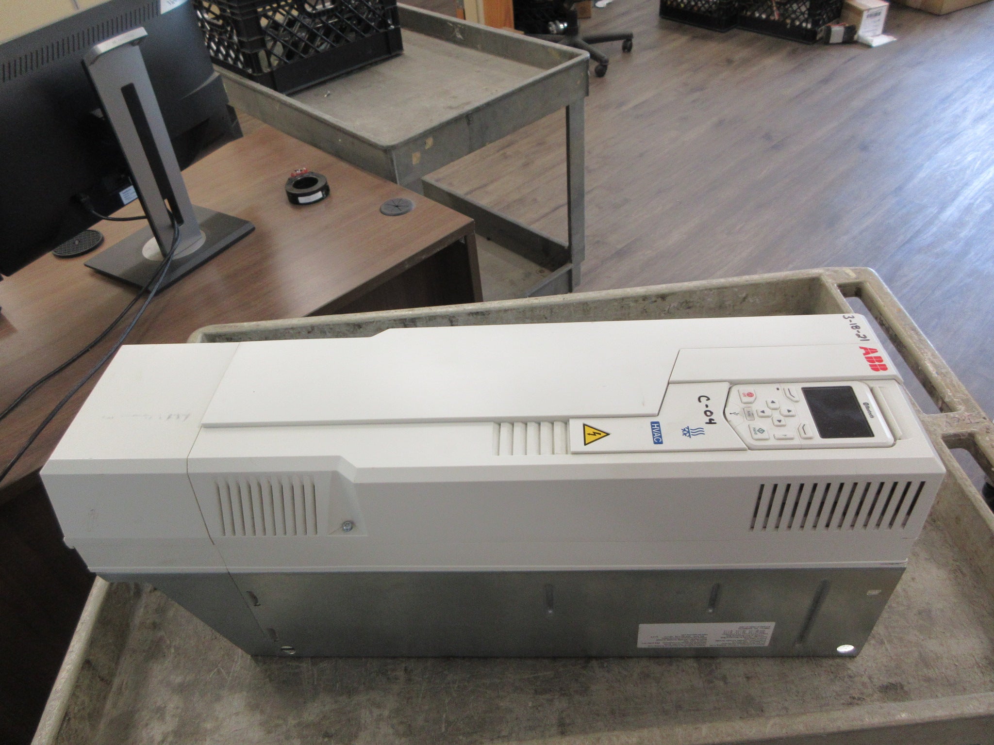 ABB ACH580 AC Drive ACH580-01-096A-4+J429 75HP 3Ph Used