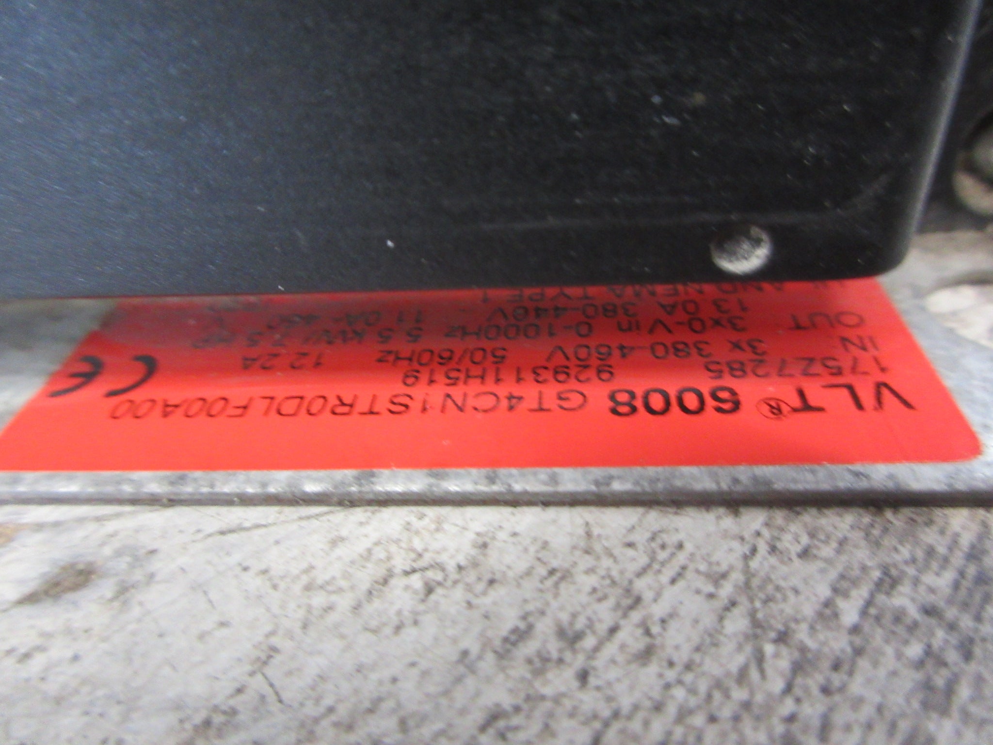Danfoss VLT 6000 AC Drive 175Z7285 7.5HP 3Ph w/ Keypad Used
