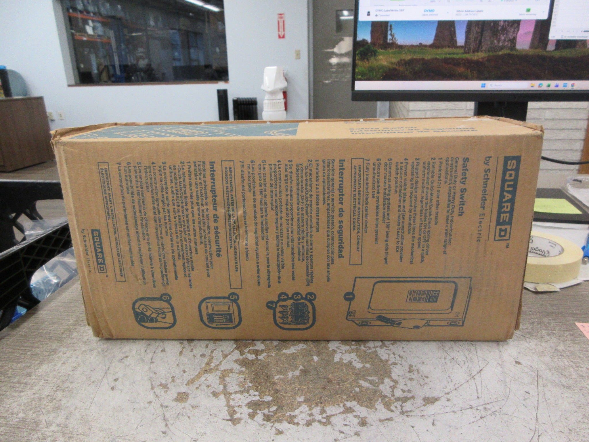 Square D Fusible Safety Switch/Disconnect D322N Ser. F01 60A 240V New Surplus