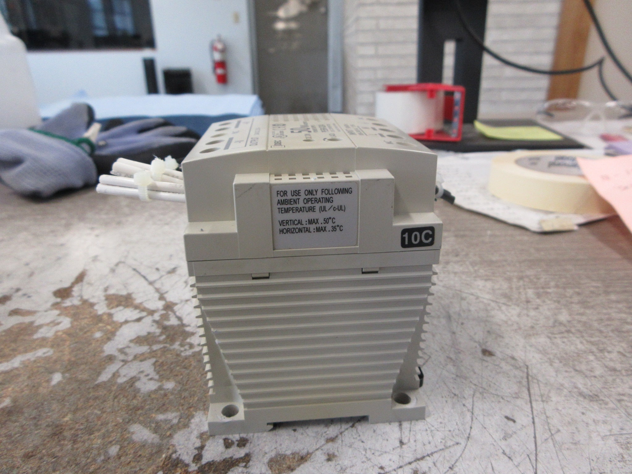 IDEC 50W Power Supply PS5R-D24 Input: 100-240VAC 1.15A Output: 24VDC 2.1A Used
