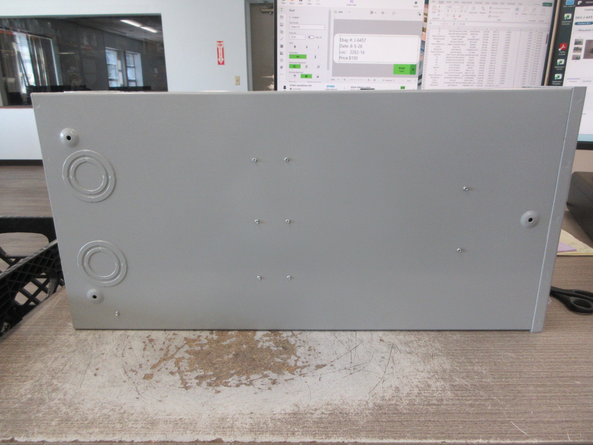 Milbank 3R Meter Socket 114TB 100A 600V 1P 3W New Surplus