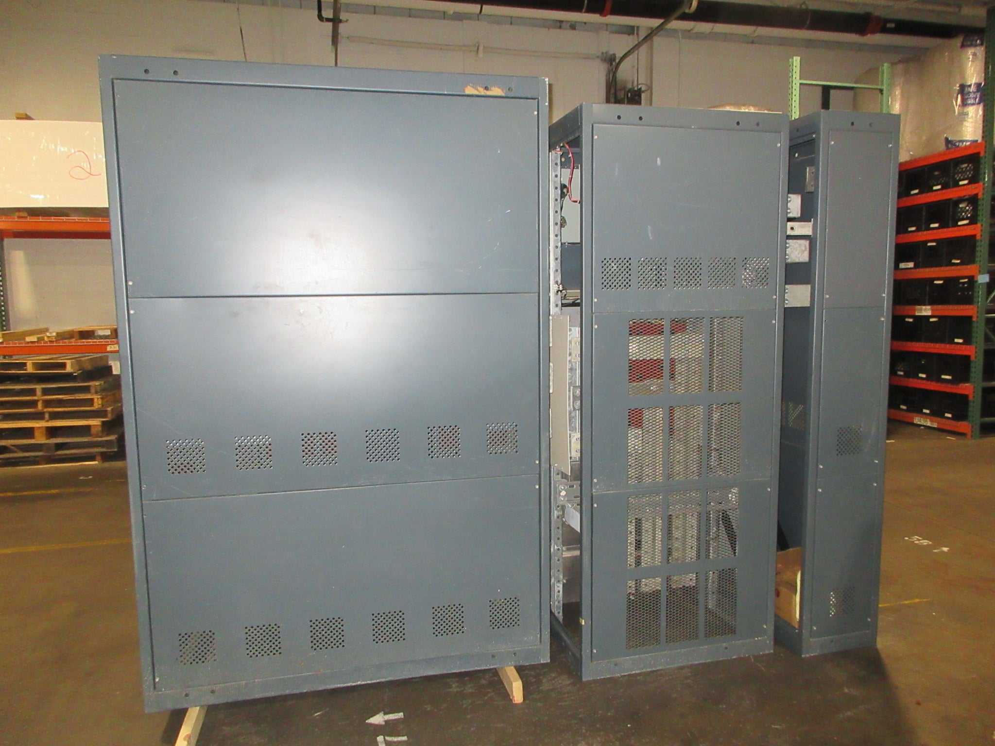 GE AV-Line Switchgear Lineup AC/2A 2000A 277/480V 3Ph 4W 60Hz Used