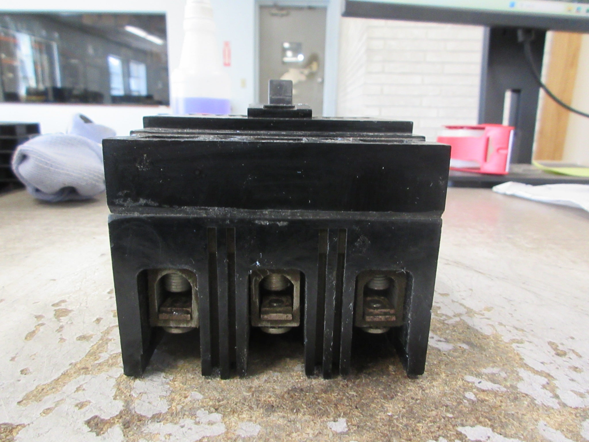 GE Circuit Breaker TED134125 125A 480V 3P Used