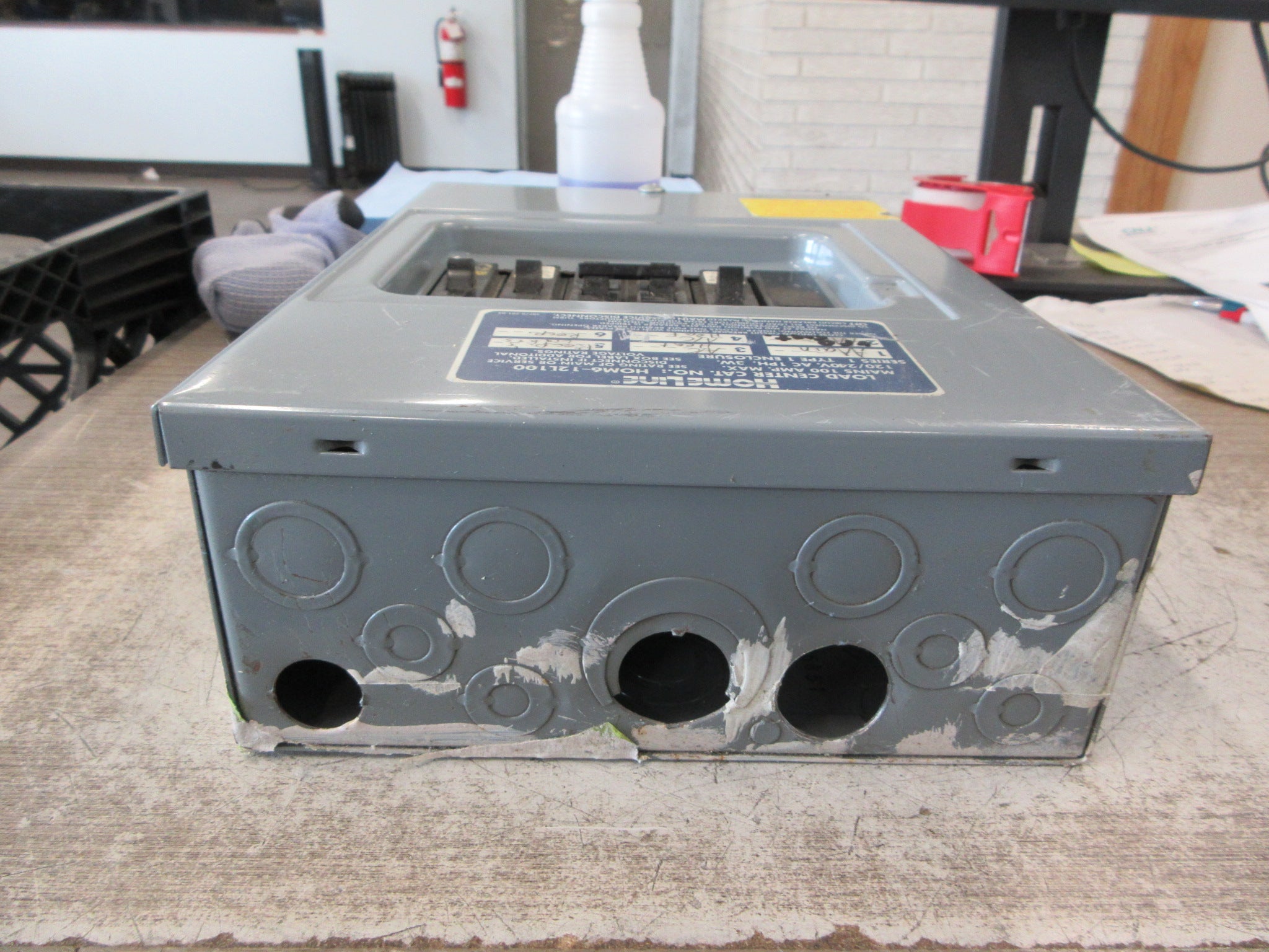 Homeline Main Lug Circuit Breaker Panel HOM6-12L100 Mains 100A Max Used