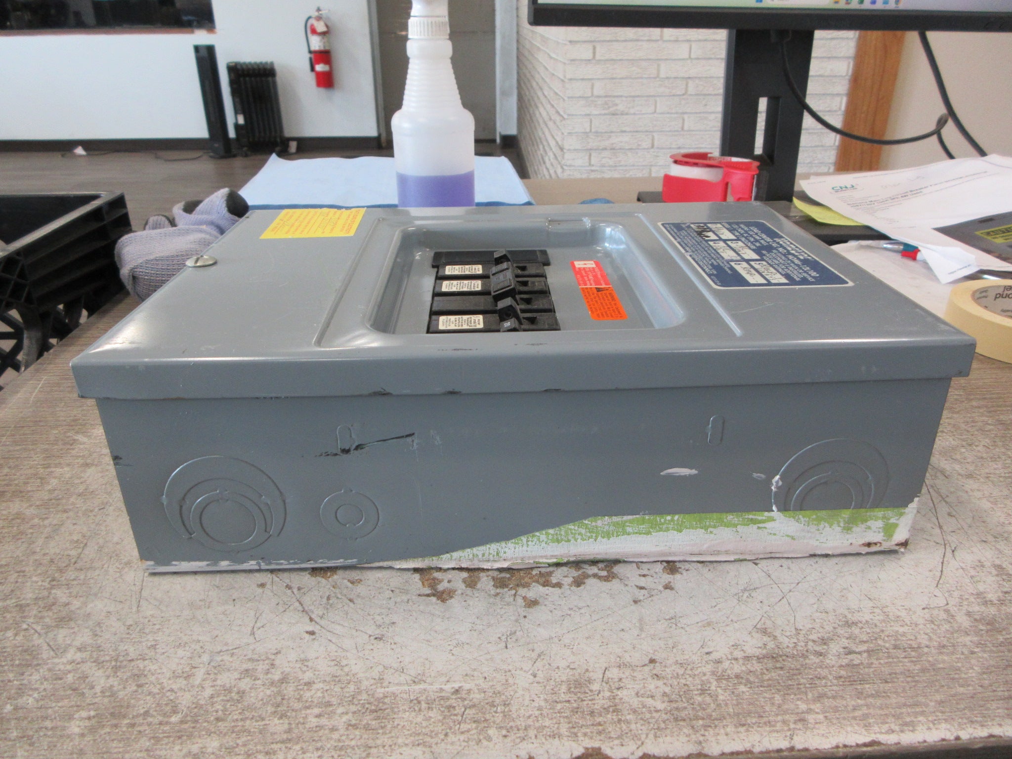 Homeline Main Lug Circuit Breaker Panel HOM6-12L100 Mains 100A Max Used