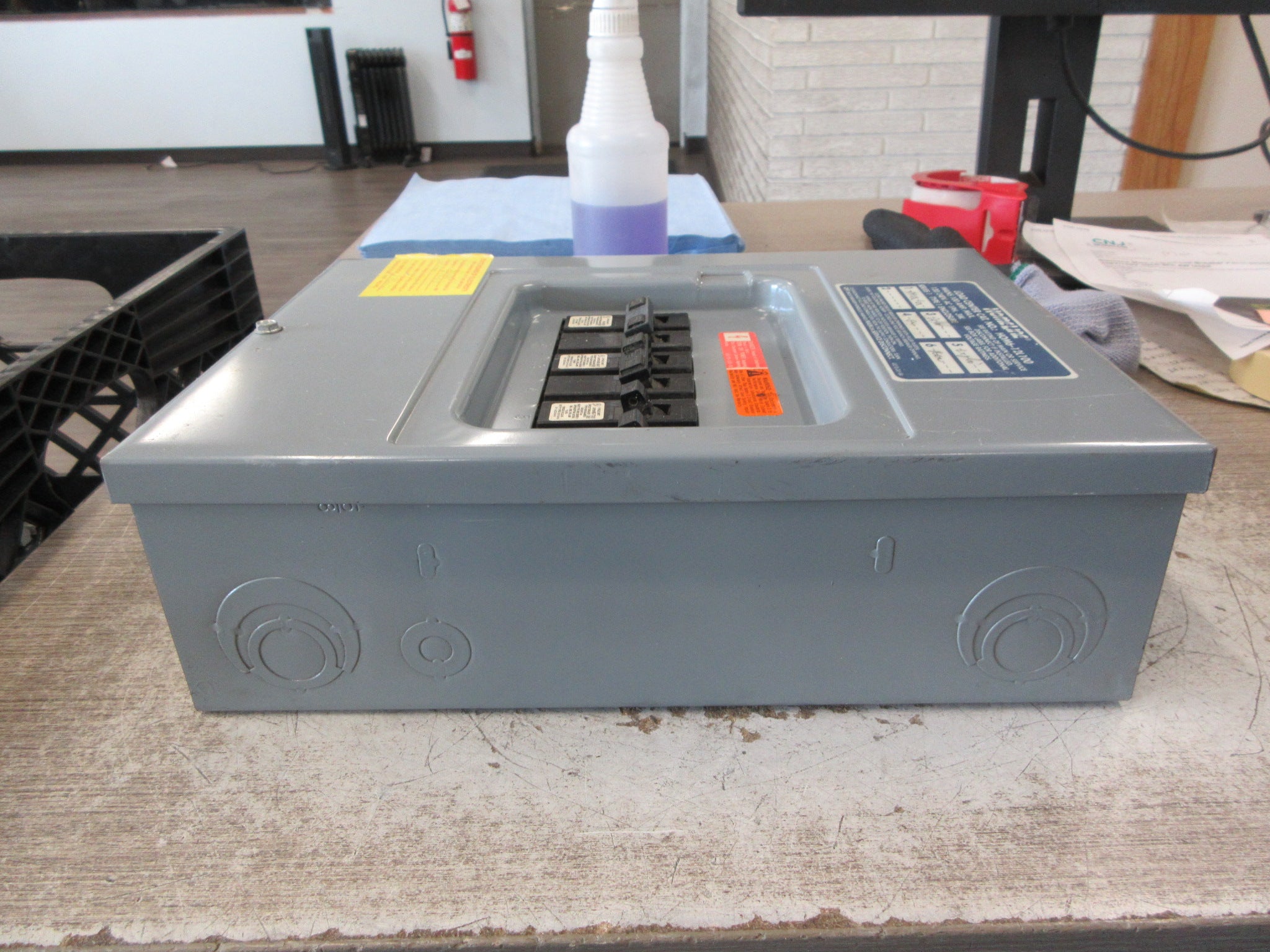 Homeline Main Lug Circuit Breaker Panel HOM6-12L100 Mains 100A Max Used