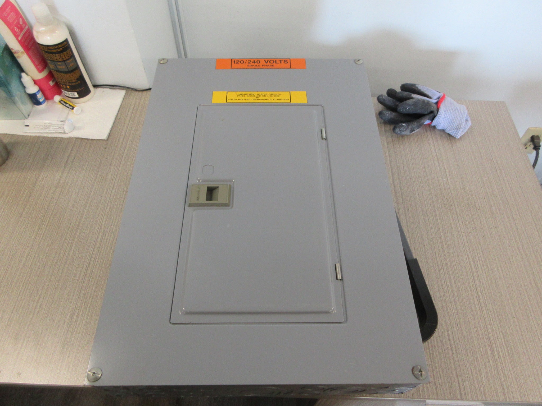 Square D Main Breaker Circuit Breaker Panel 50A Main 100A 120/240V Used