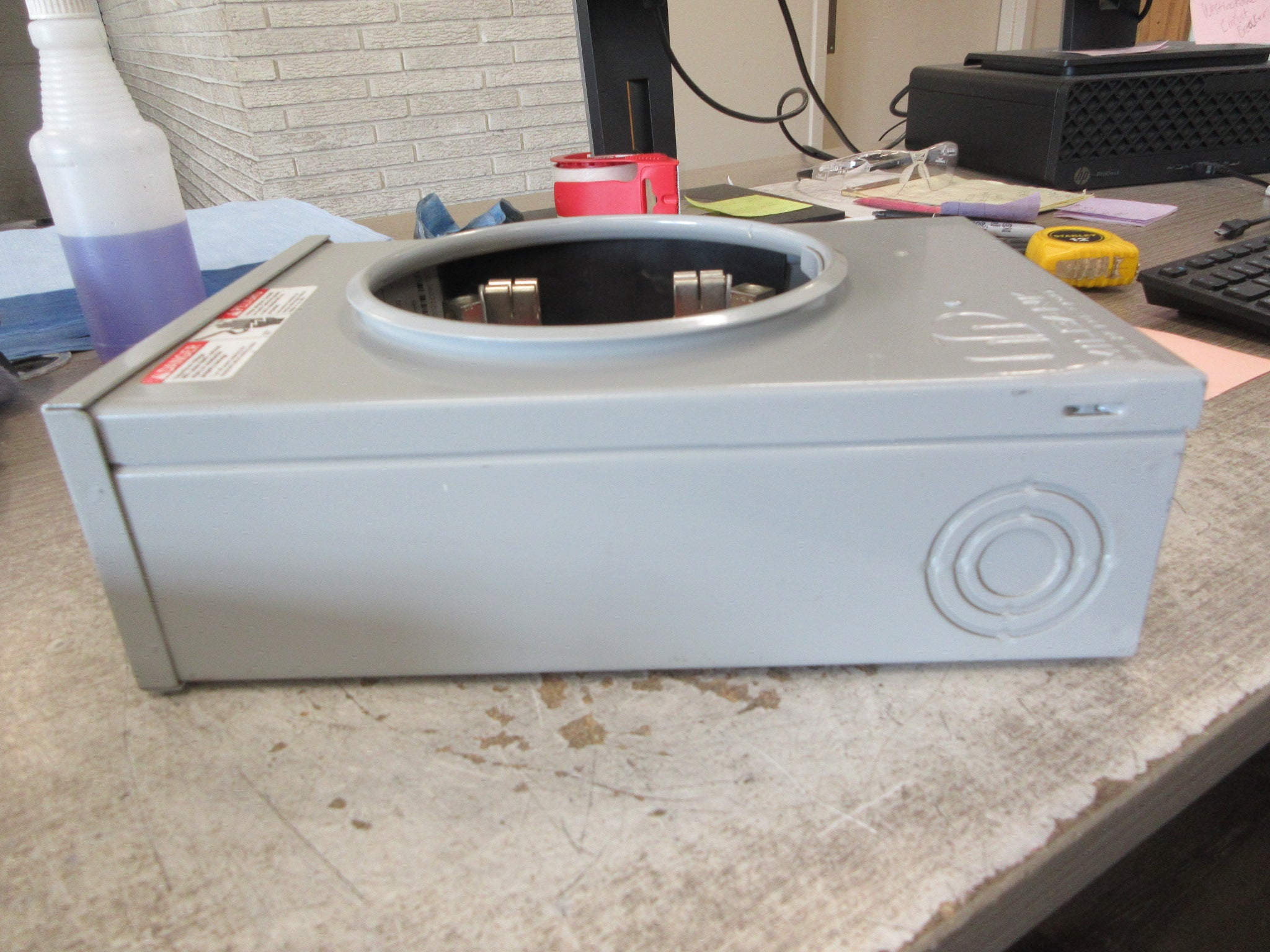 Milbank 3R Meter Socket U5929-XL-INS 100A 600V 1Ph 3W Used