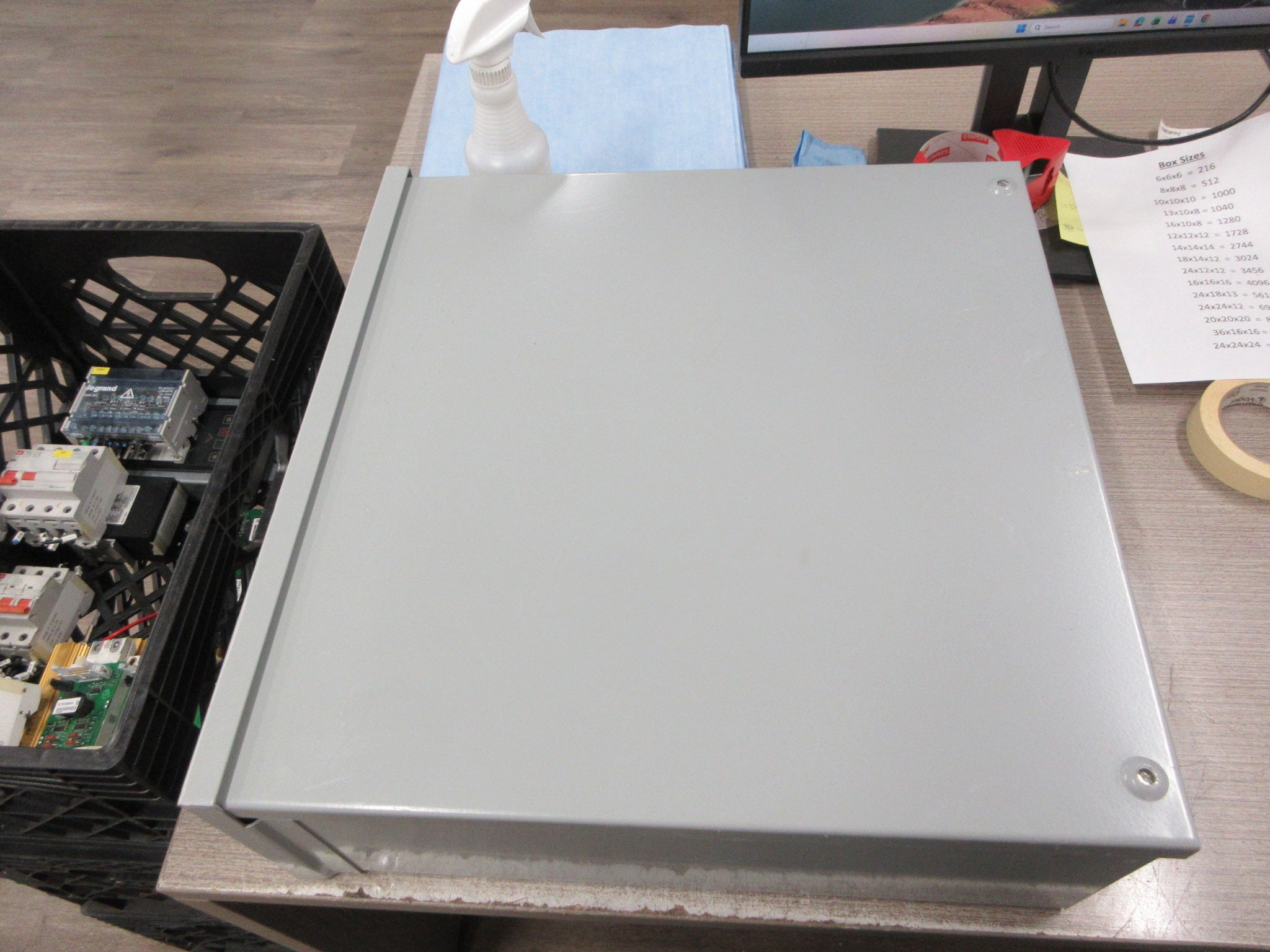 nVent Hoffmann 3R Enclosure A18R186 Size: 18"x18"x6" Used