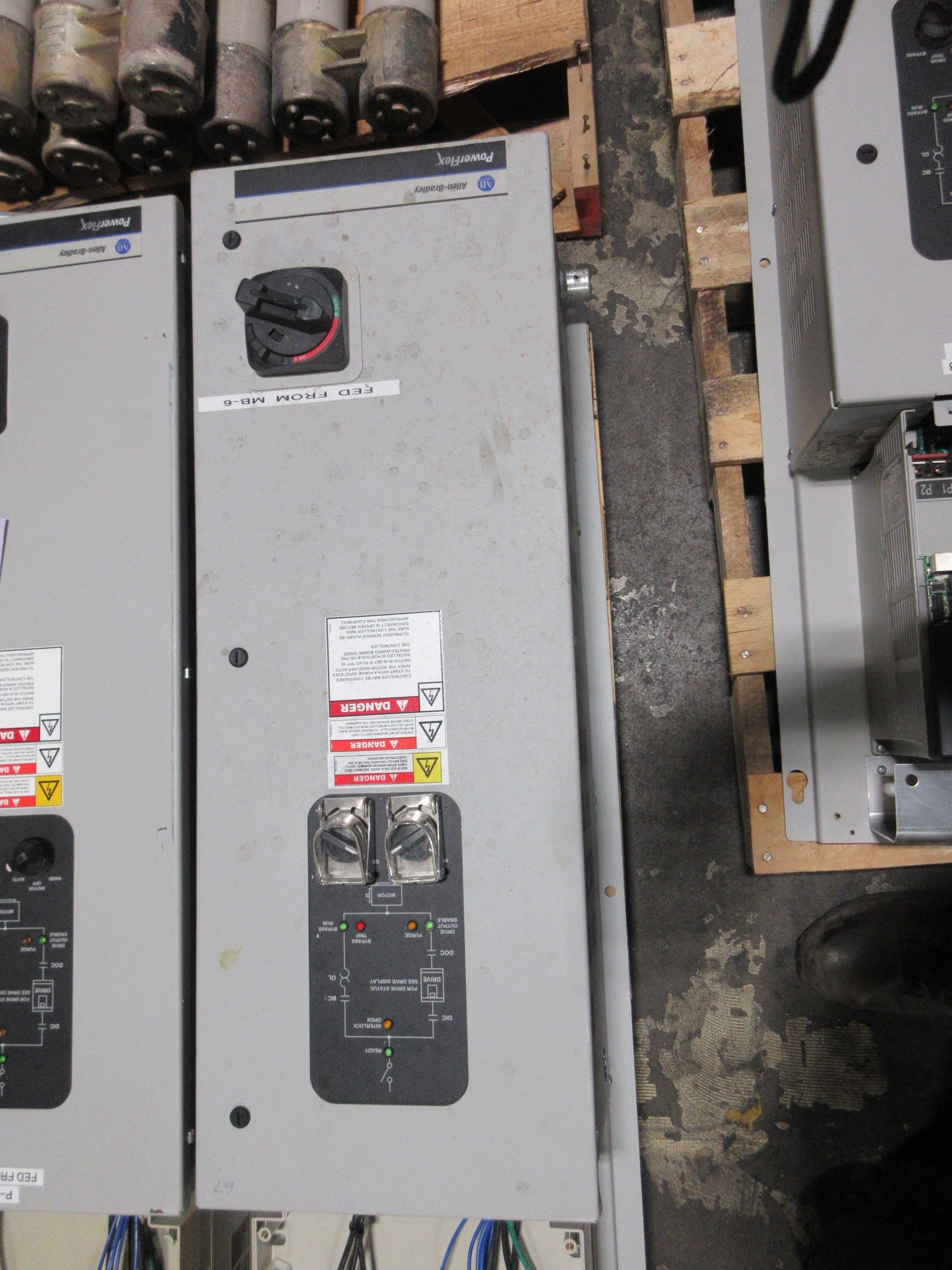 Allen-Bradley PowerFlex 400 AC Drive w/ Bypass 22C-D038A103 Ser. A 25HP 3Ph Used