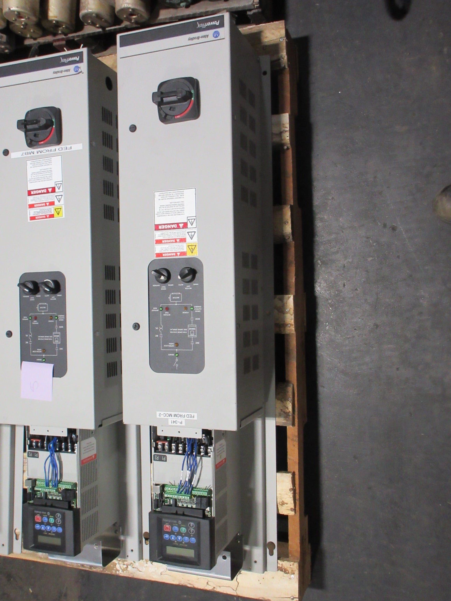 Allen-Bradley PowerFlex 400 AC Drive w/ Bypass 22C-D030N103 20HP 3Ph *No Cover*