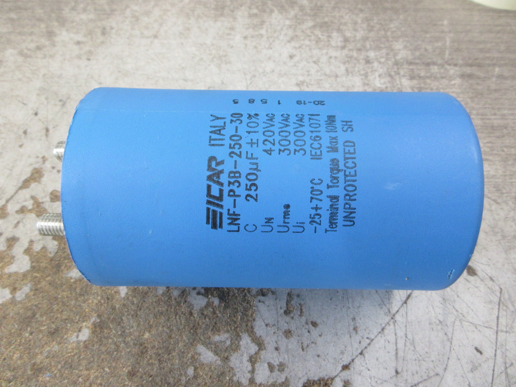 ICAR Capacitor LNF-P3B-250-30 250uF 300V Used