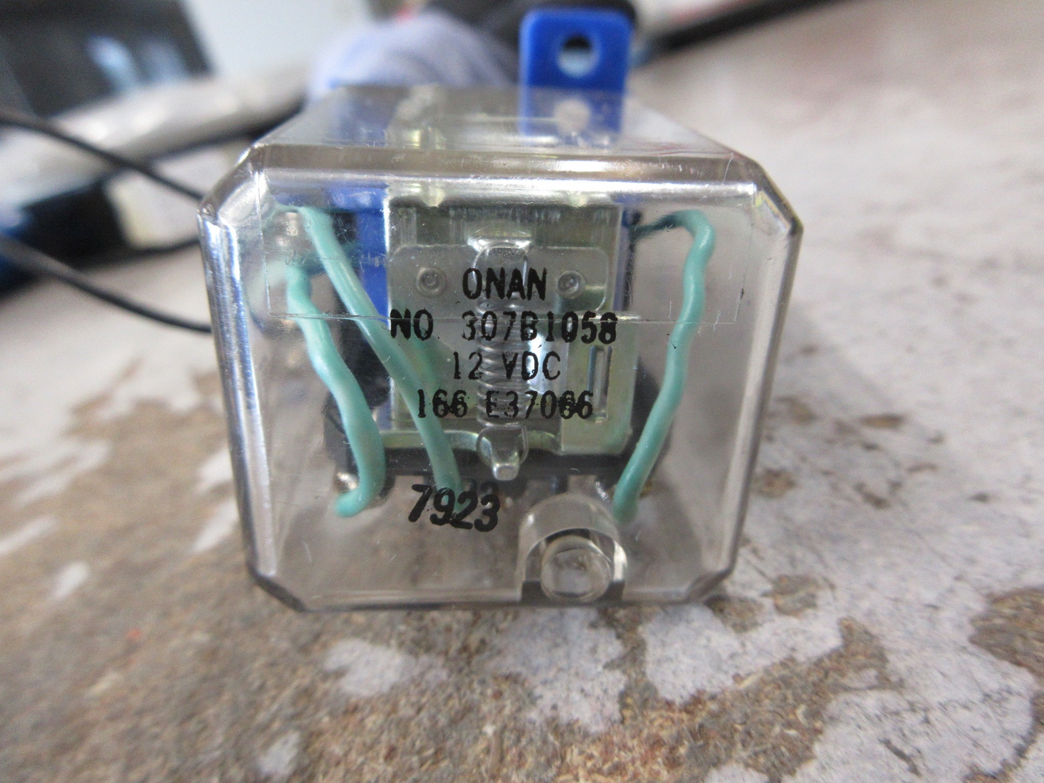 Onan Relay 307B1058 12VDC Coil W/Base Used