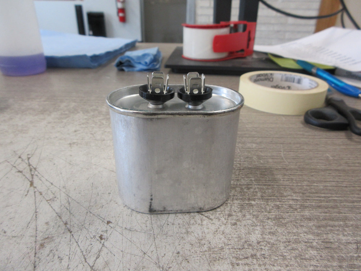 Amrad Capacitor VA2000/37-256 25MFD 370V 50-60Hz Used