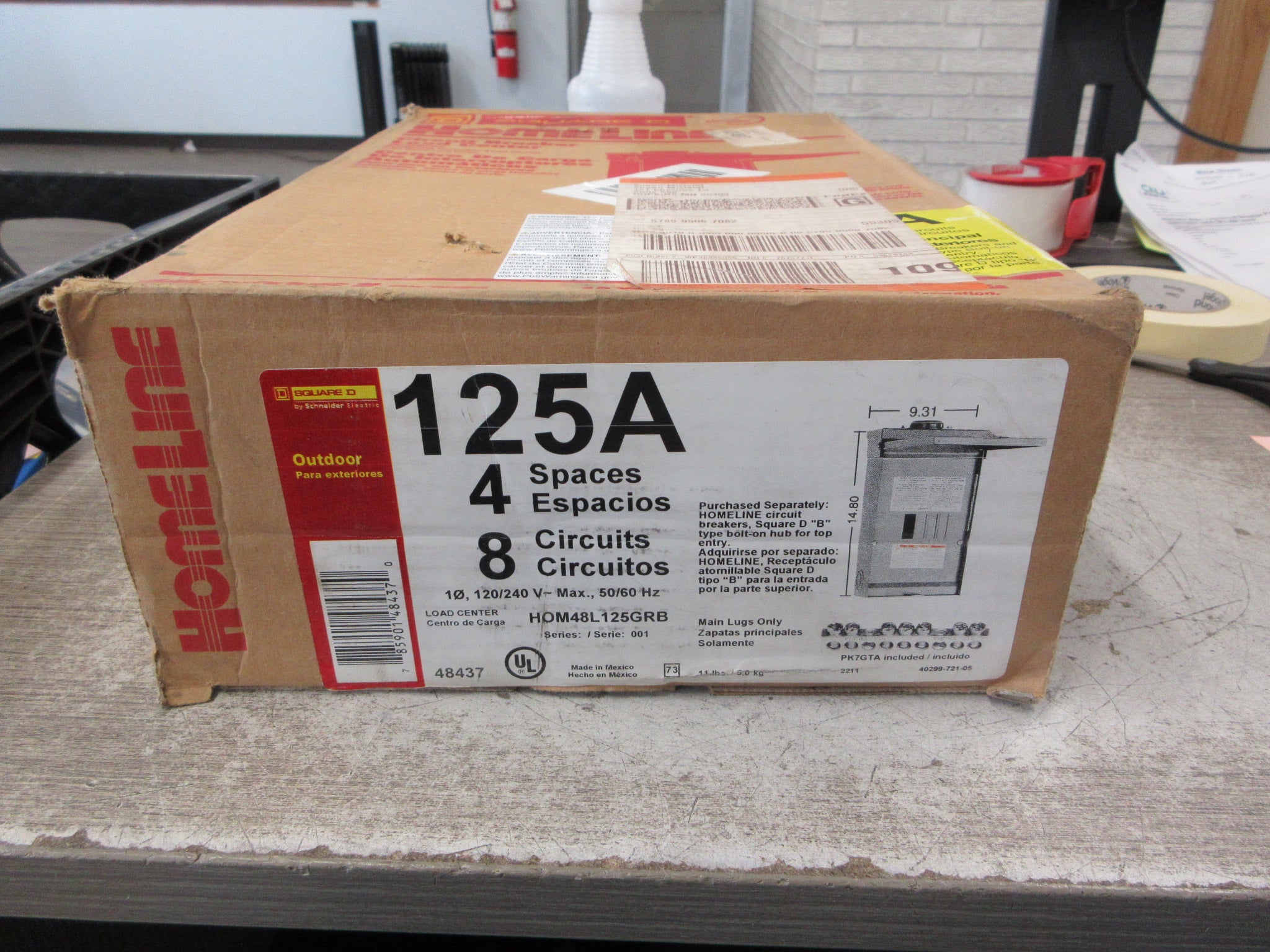 Square D Main Lug Circuit Breaker Panel HOM4-8L125GRB 120/240V Max New Surplus