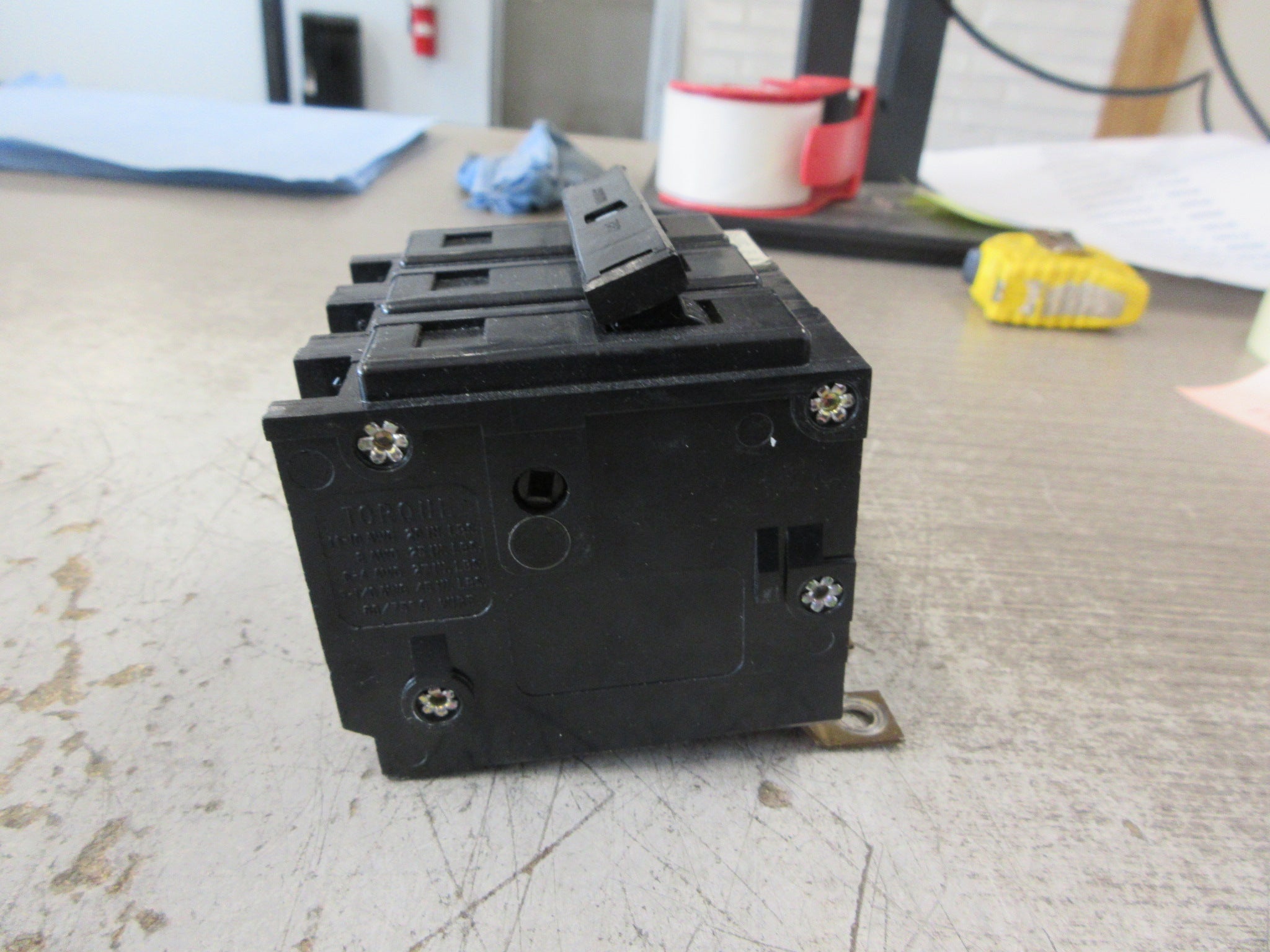 Cutler-Hammer Type BA Bolt-On Circuit Breaker BAB3060H 60A 240V 3P Used