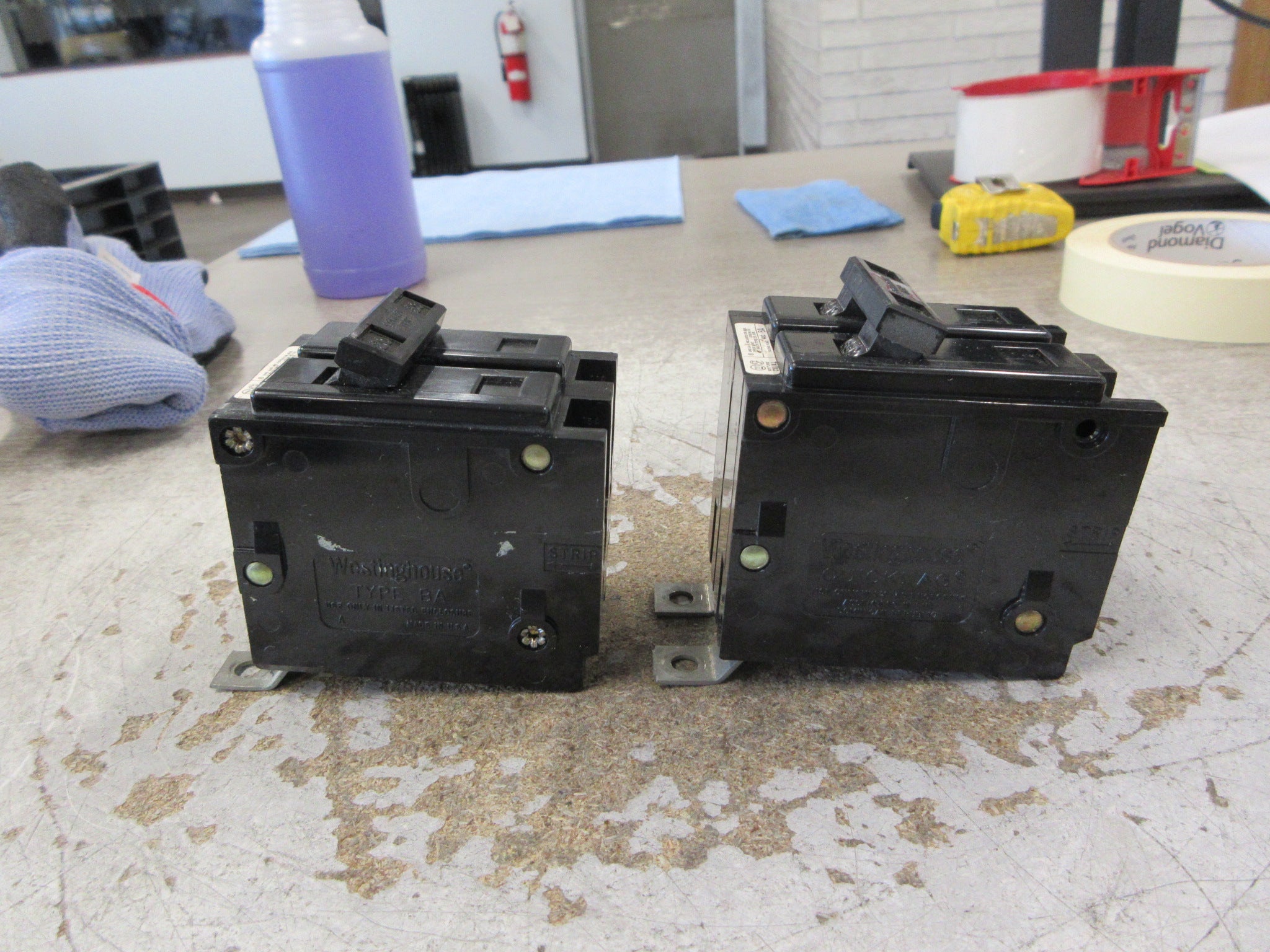 Cutler-Hammer Type BA Circuit Breaker BA220 20A 120/240V 2P *Lot of 2* Used