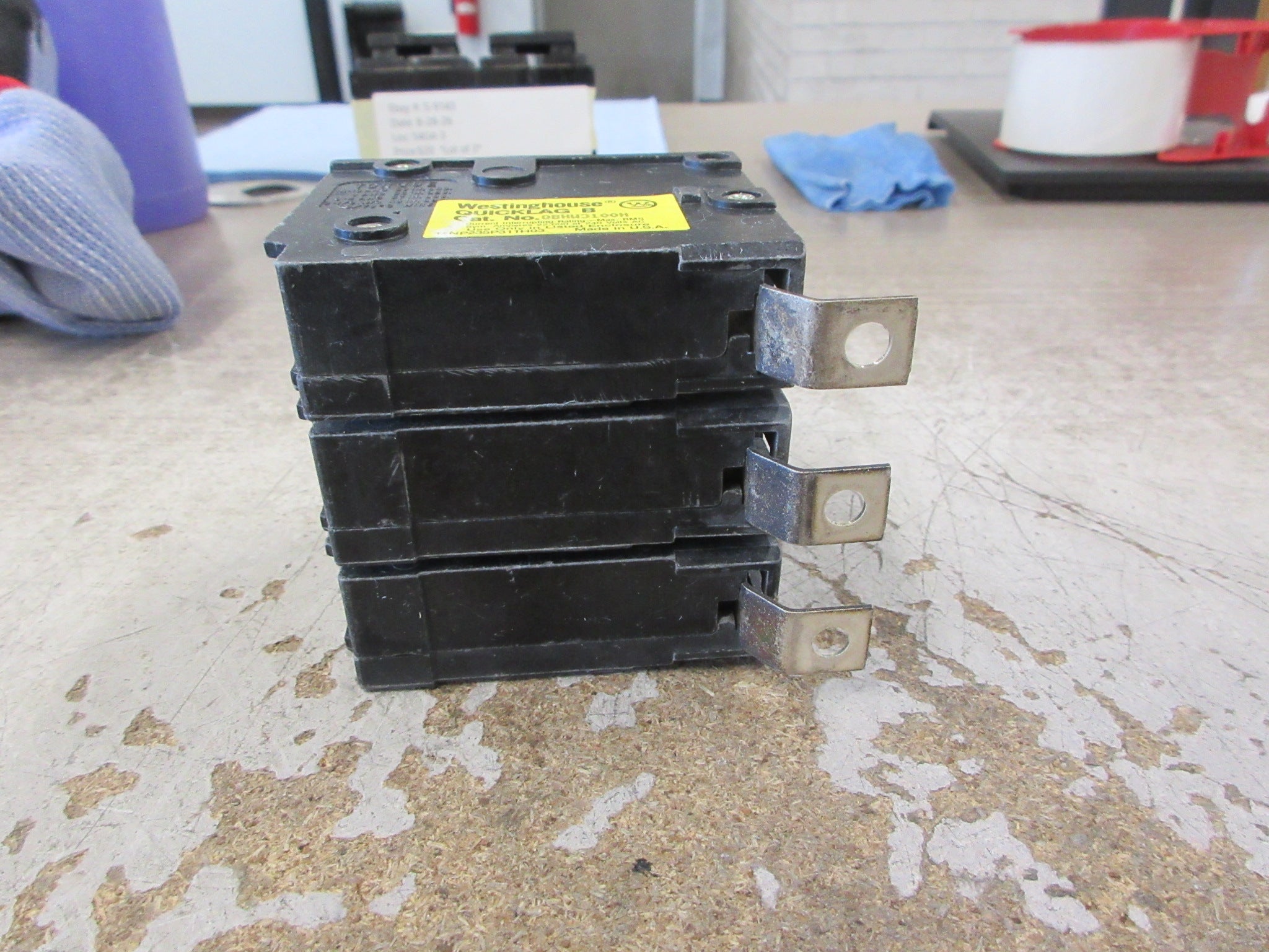 Westinghouse Quicklag B Bolt-On Circuit Breaker QBHW3100H 100A 240V 3P Used