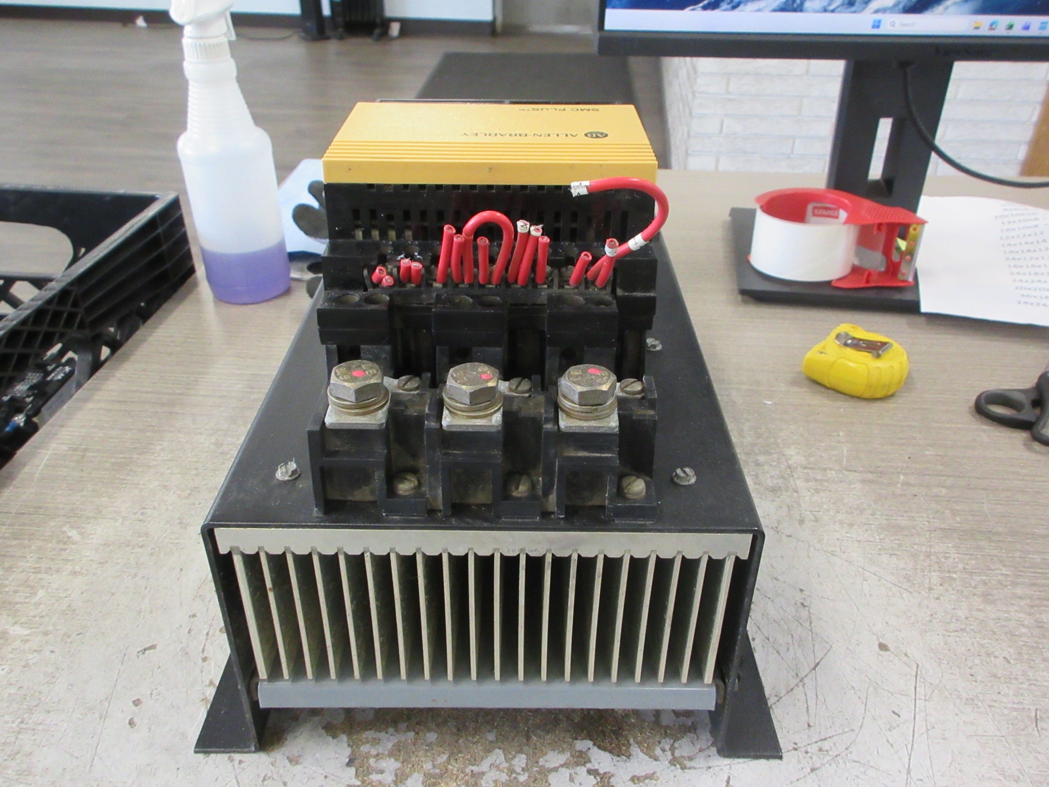 Allen-Bradley SMC Plus Soft Start 150-A97NBDA Ser. B 75HP 208-480V 3Ph Used