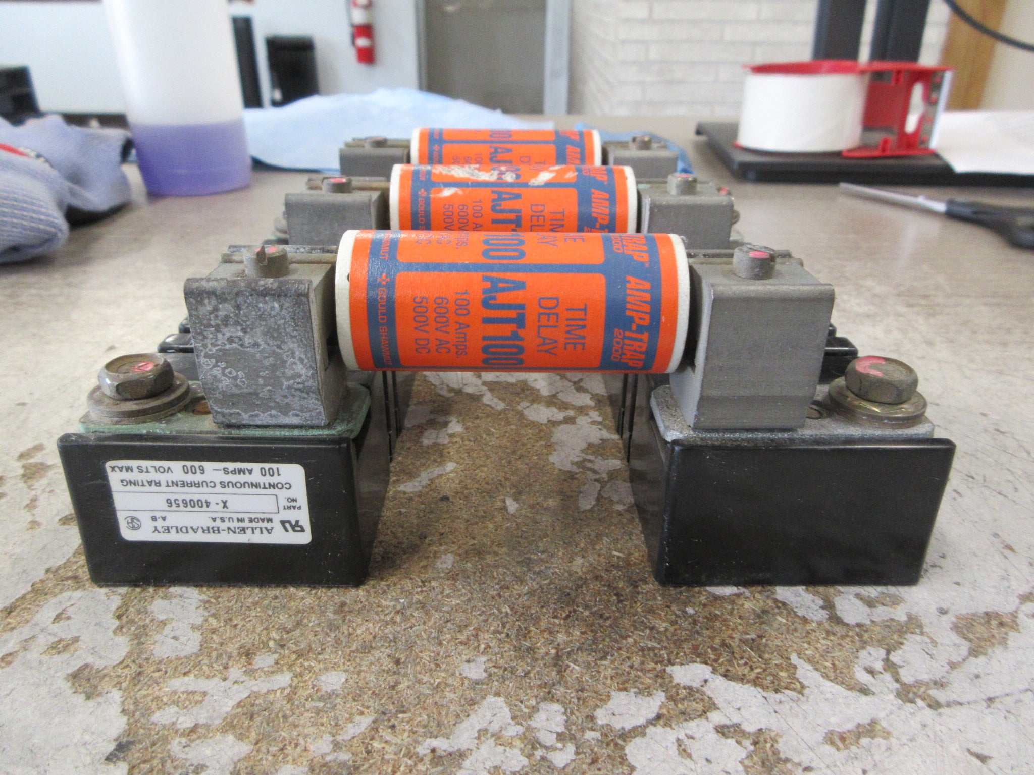 Allen-Bradley Fuseholder X-410710 / X-400656 100A 600V 3P (3) 100A Fuses Used