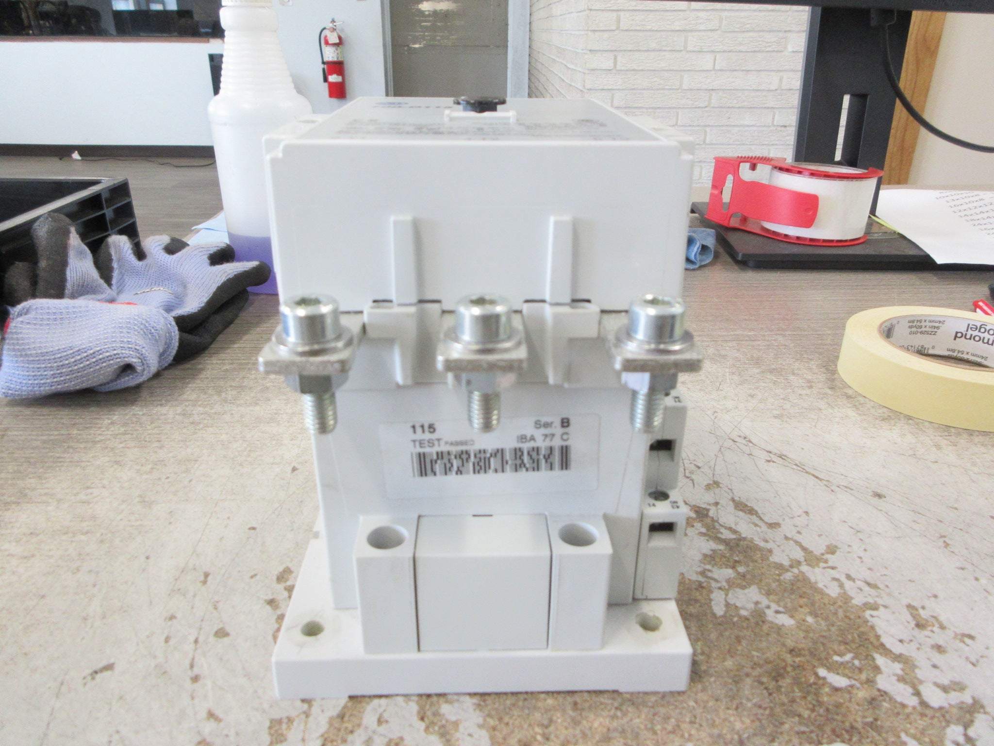 Allen-Bradley Contactor 100-D115 120V Coil 220A 600V Used