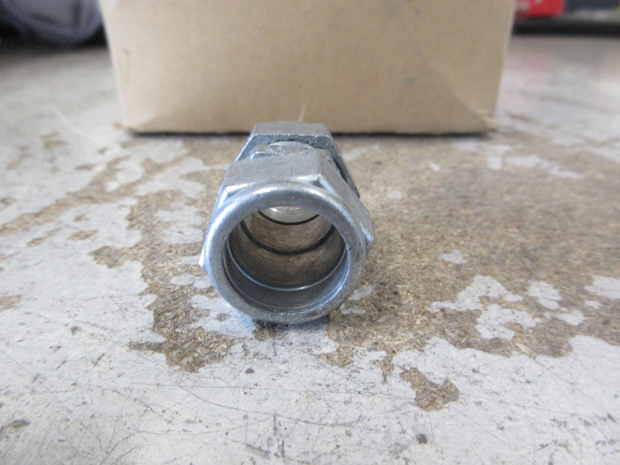 EGS NEER Compression EMT Couplings TC-611 1/2" *Box of 70* New Surplus
